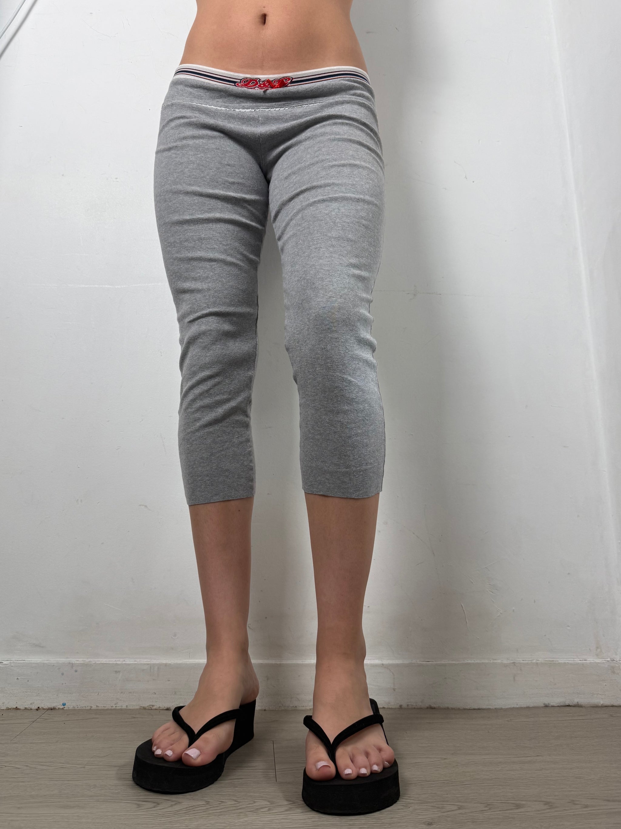 Grey cotton capri leggings pants + top set (M)