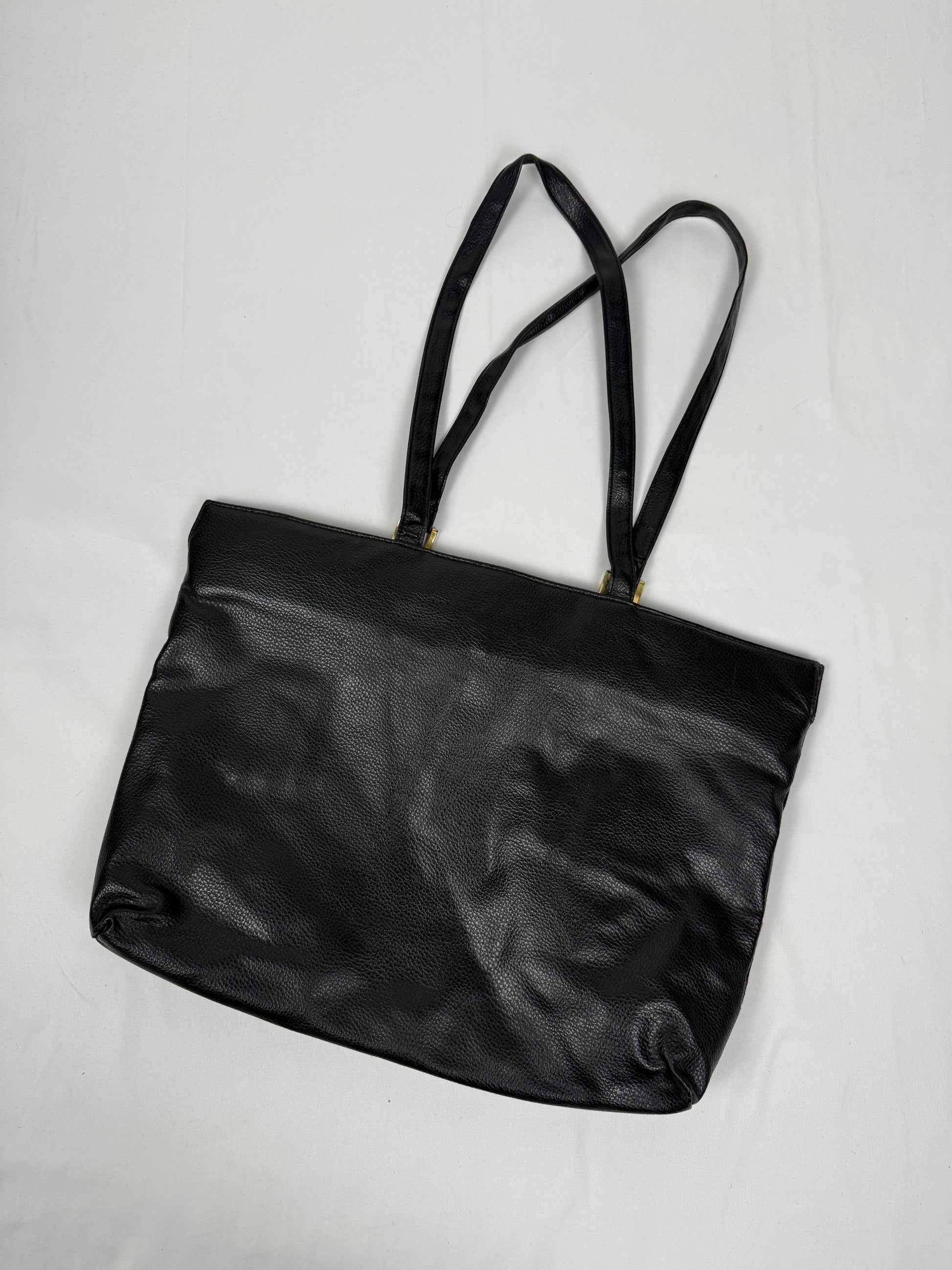 Black shoulder bag (45x31cm)