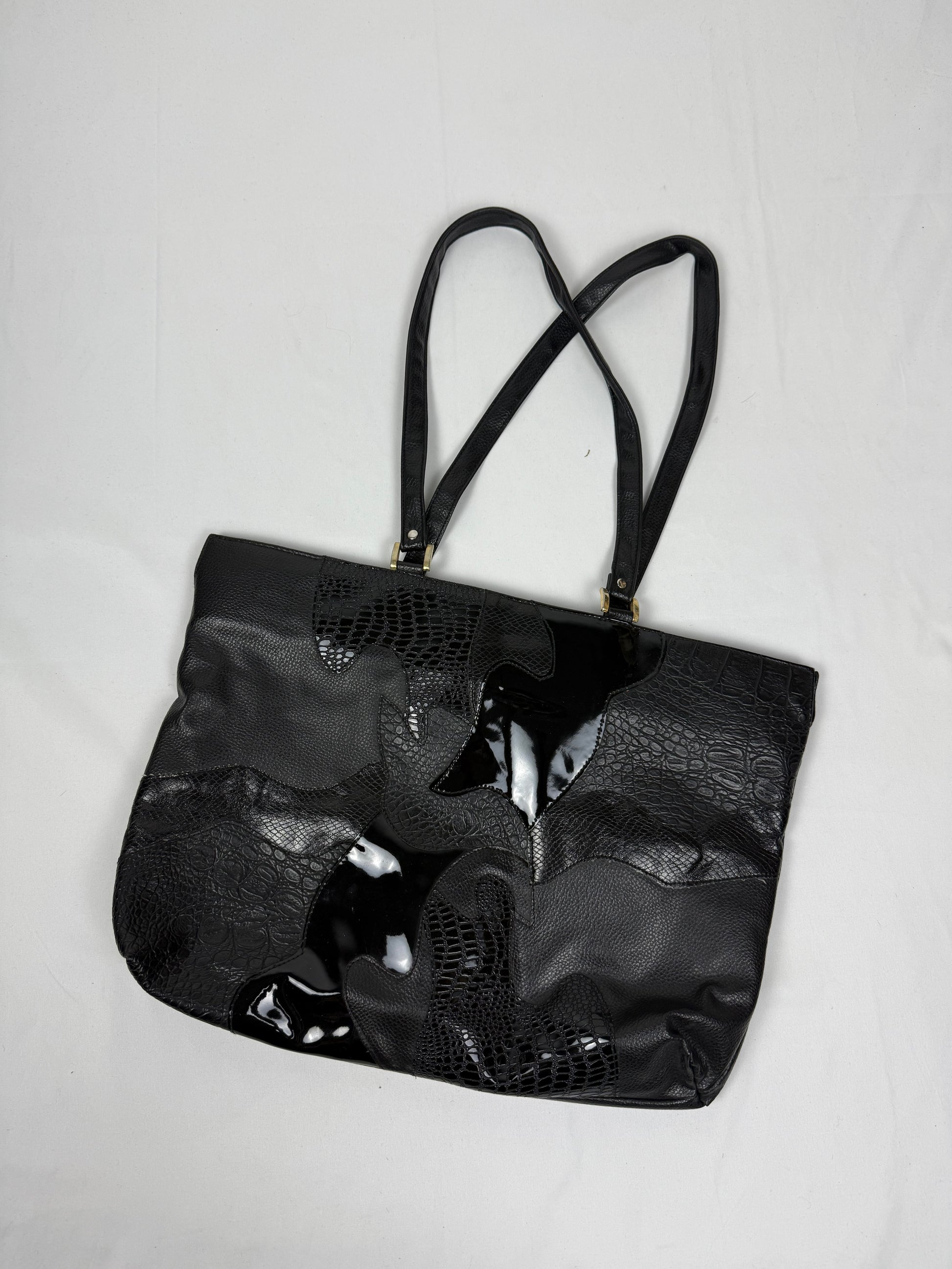 Black shoulder bag (45x31cm)