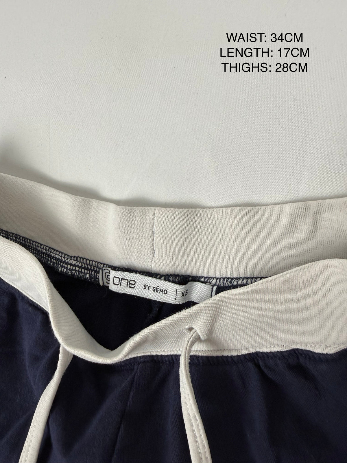 Navy activewear low rise mini short (XS)