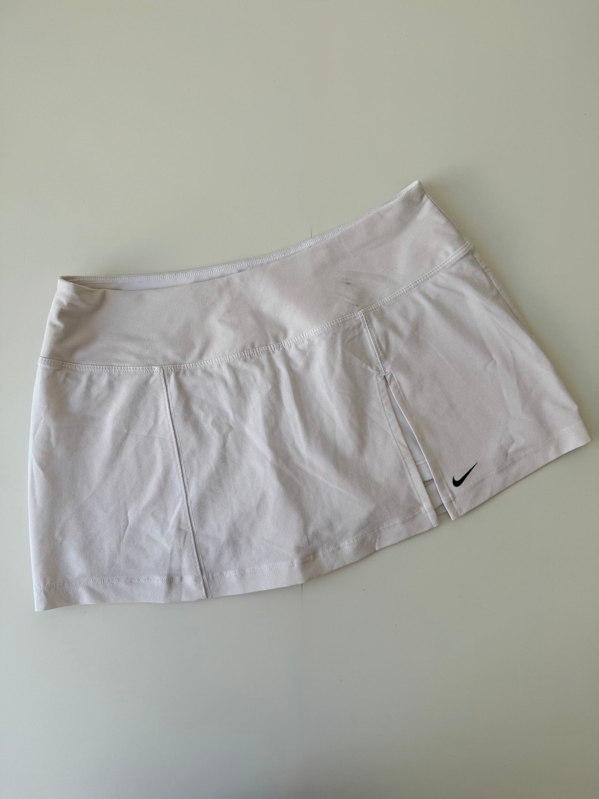 White activewear built in short mini skirt (M)