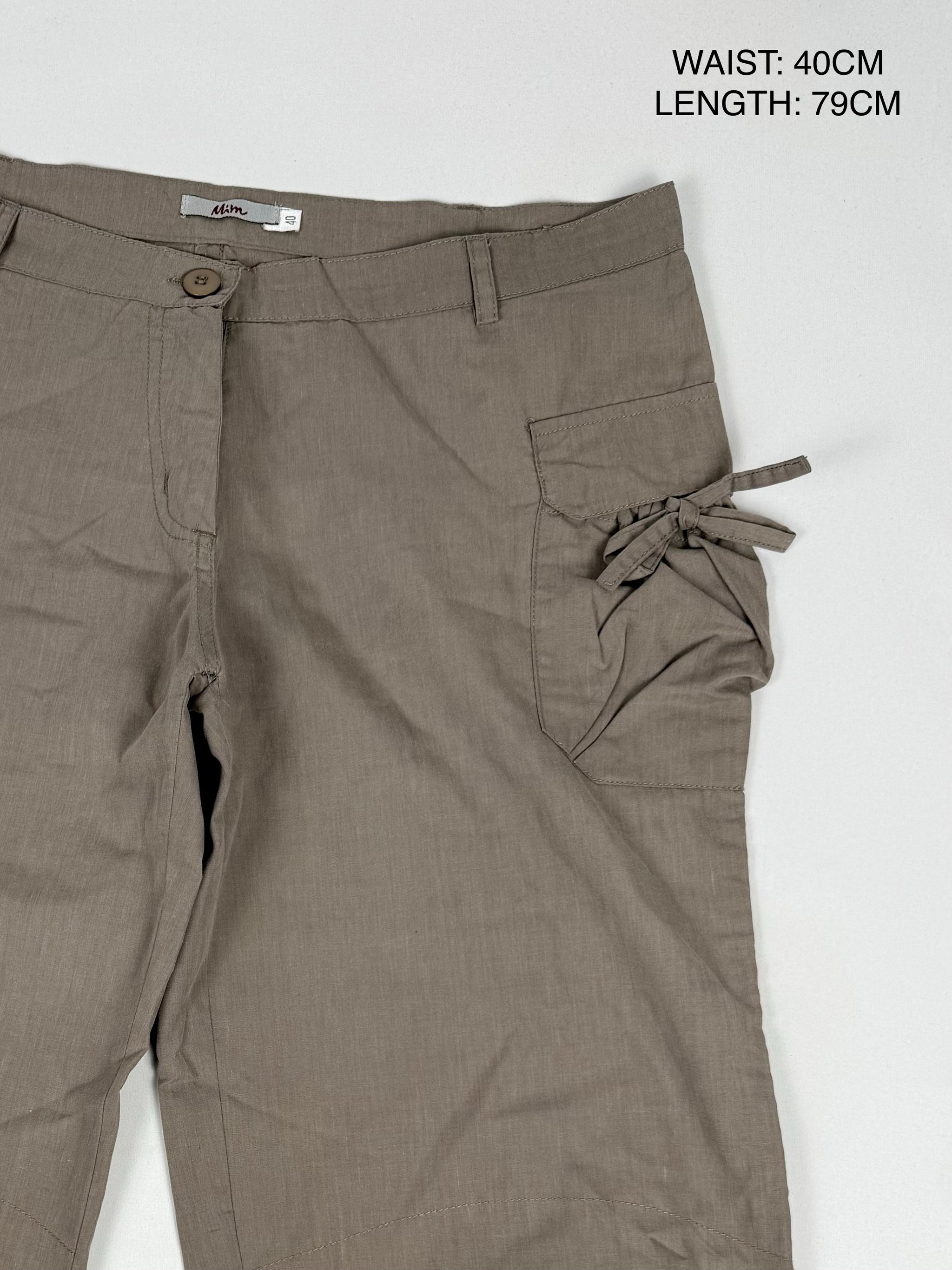 Khaki baggy capri pants (M)