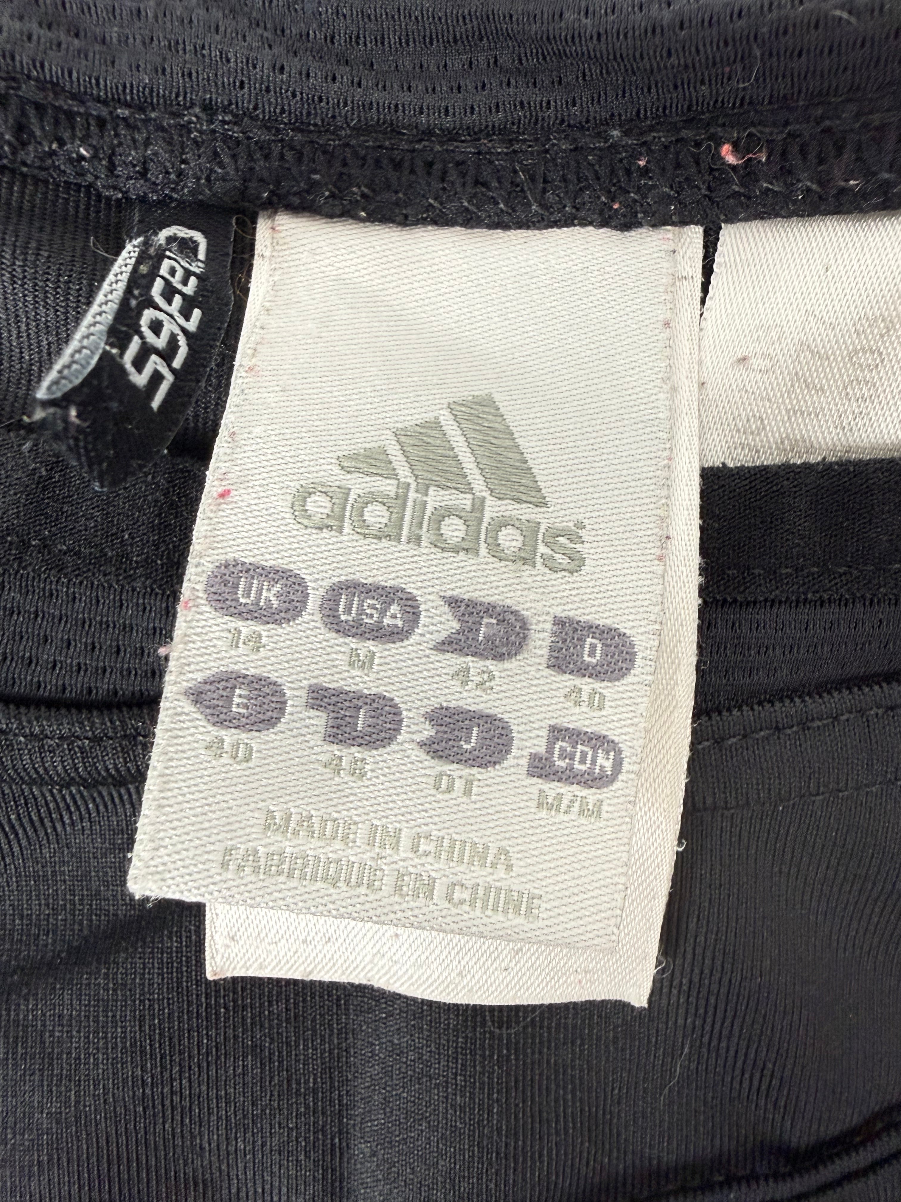 Black activewear low rise capri pants (M)