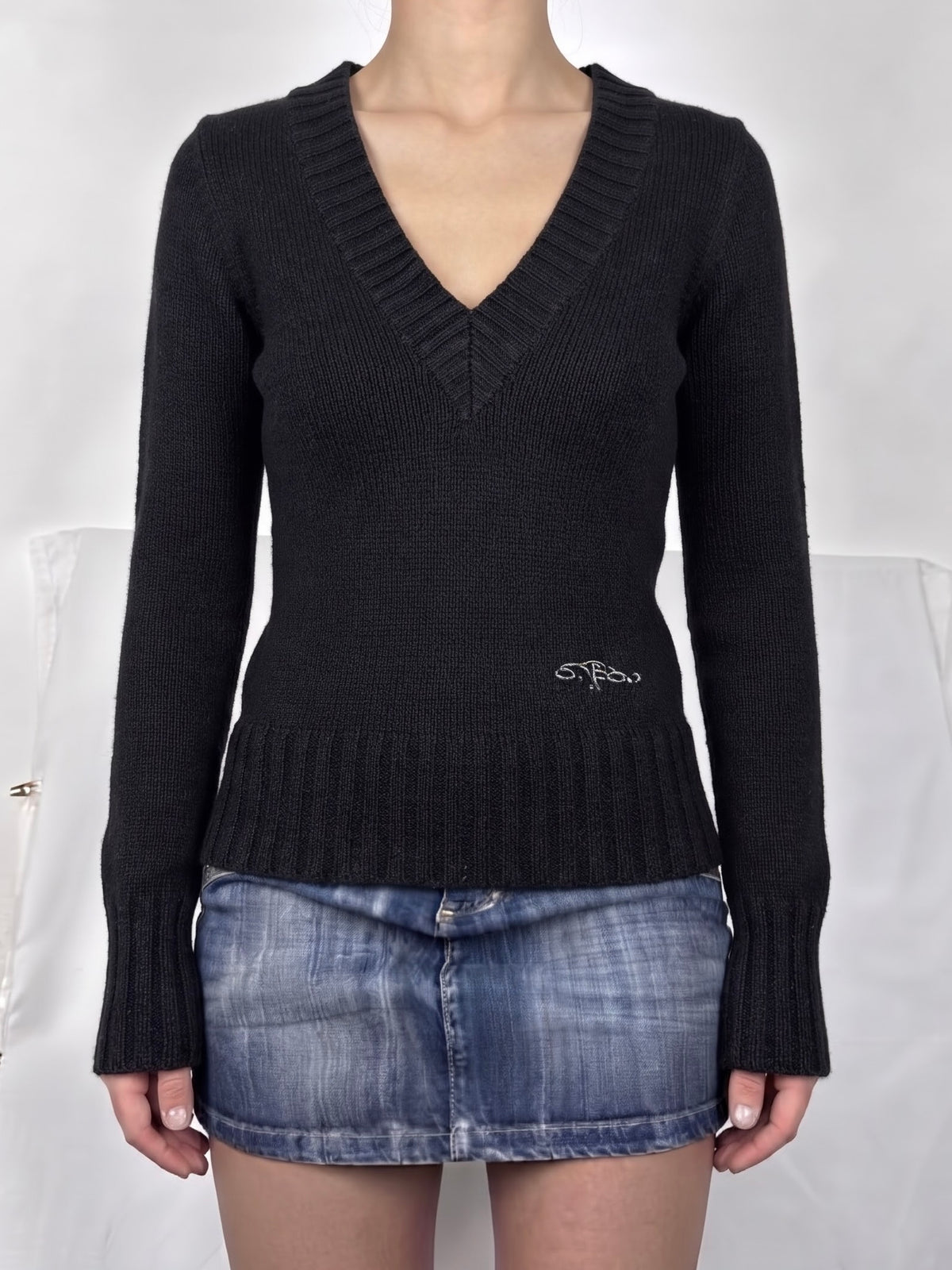Mini-robe en maille grise à manches courtes avec nouage (S)