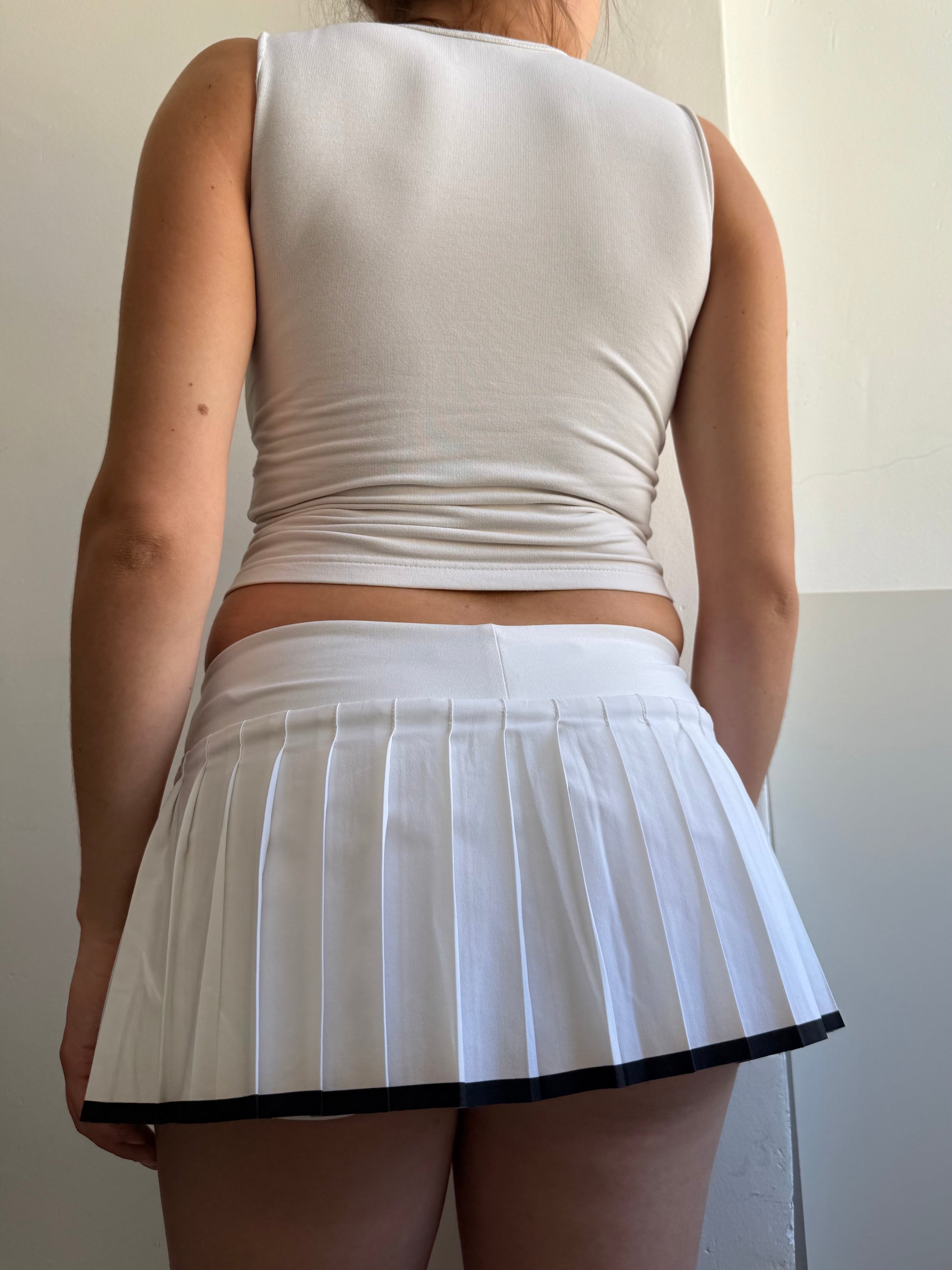 White 100% cotton logo top (XS)