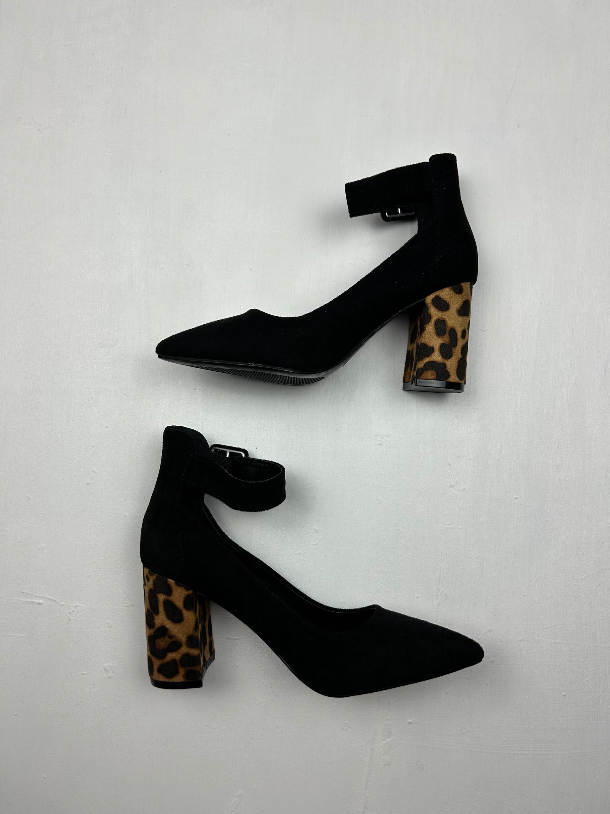 Black panther heels pointed toes shoes