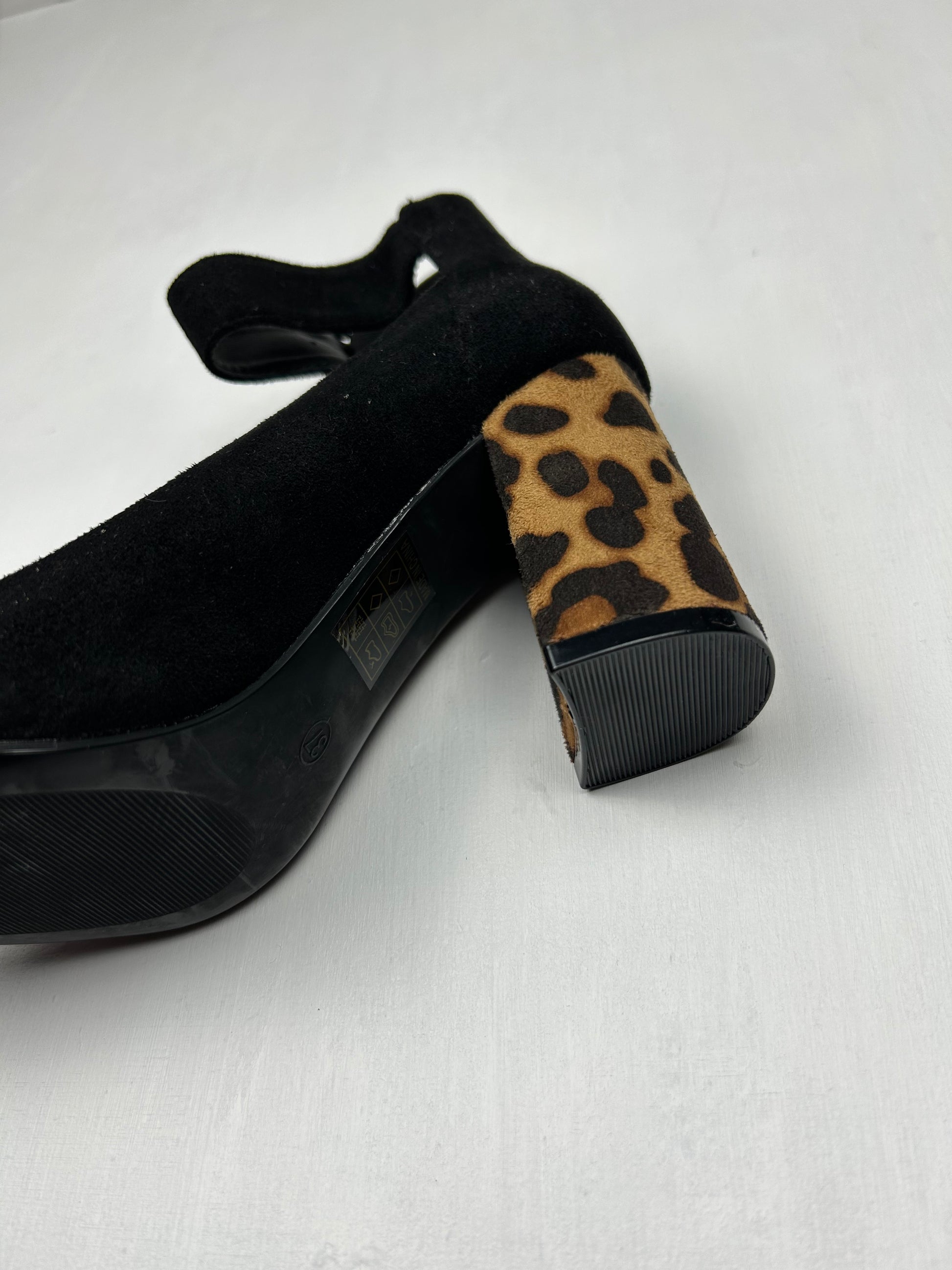 Black panther heels pointed toes shoes