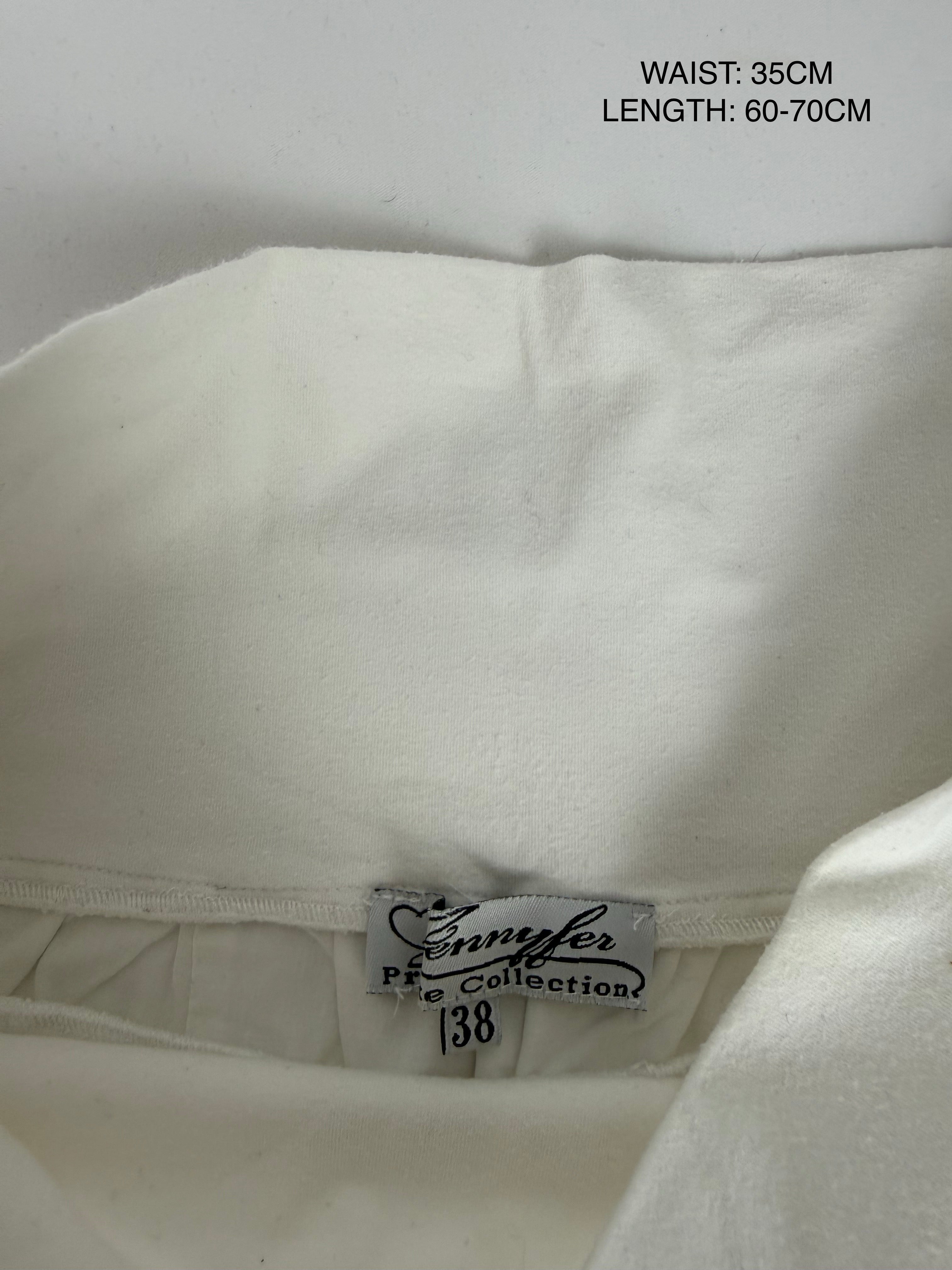White cotton low rise sirwal capri pants (M)