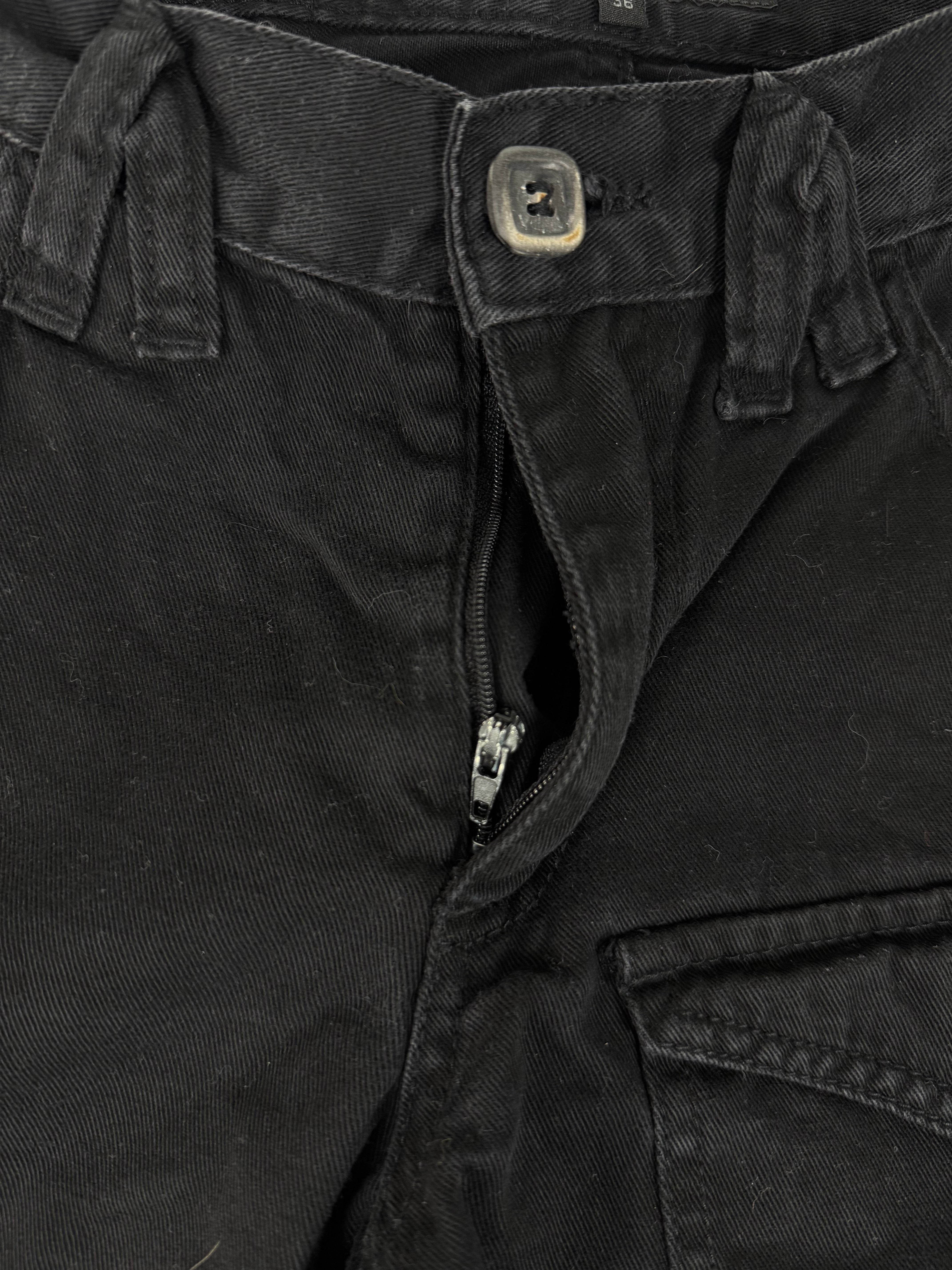 Black denim low rise capri pants (S)