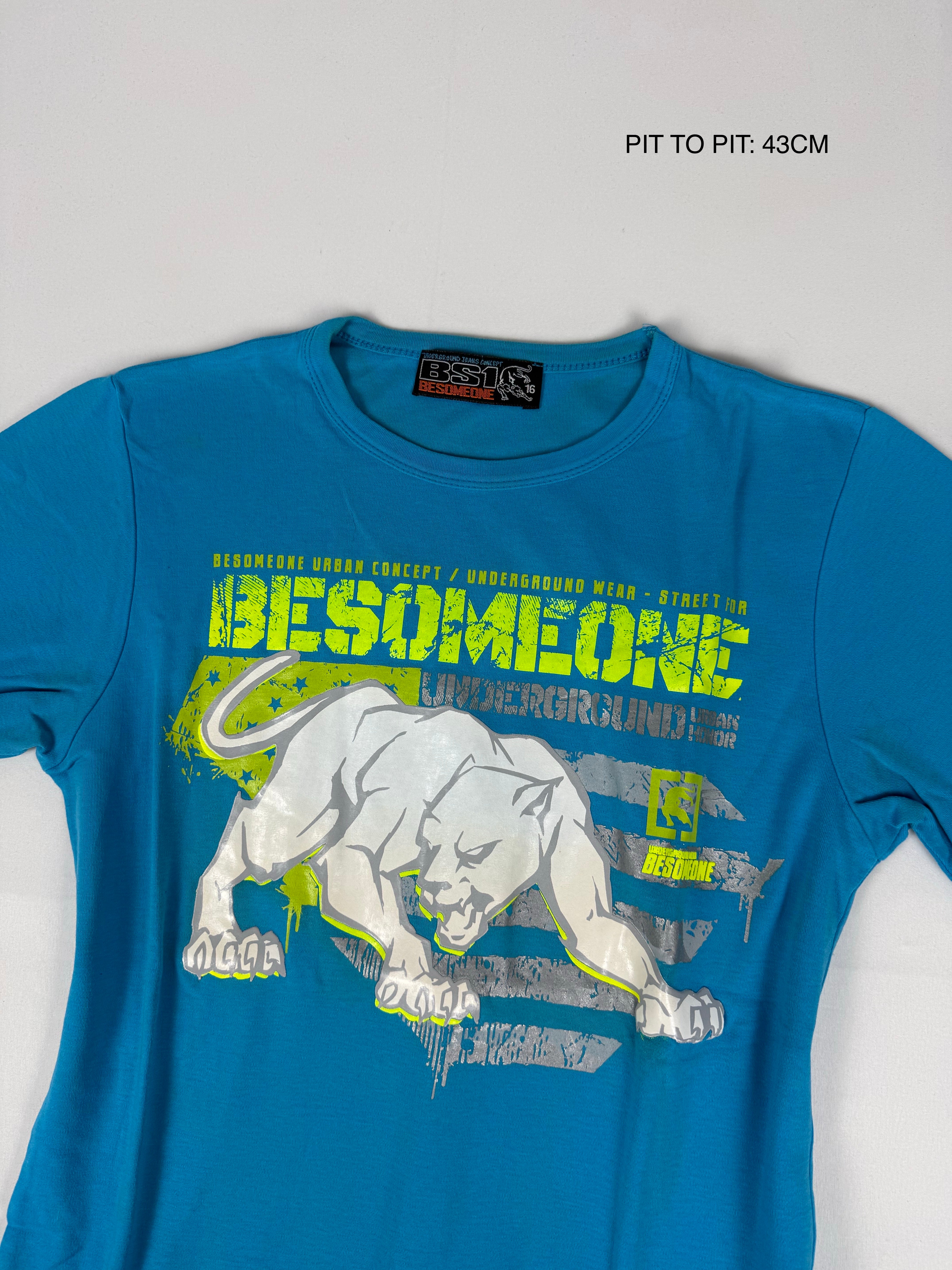 Blue panther graphic 100% cotton tee (M/L)
