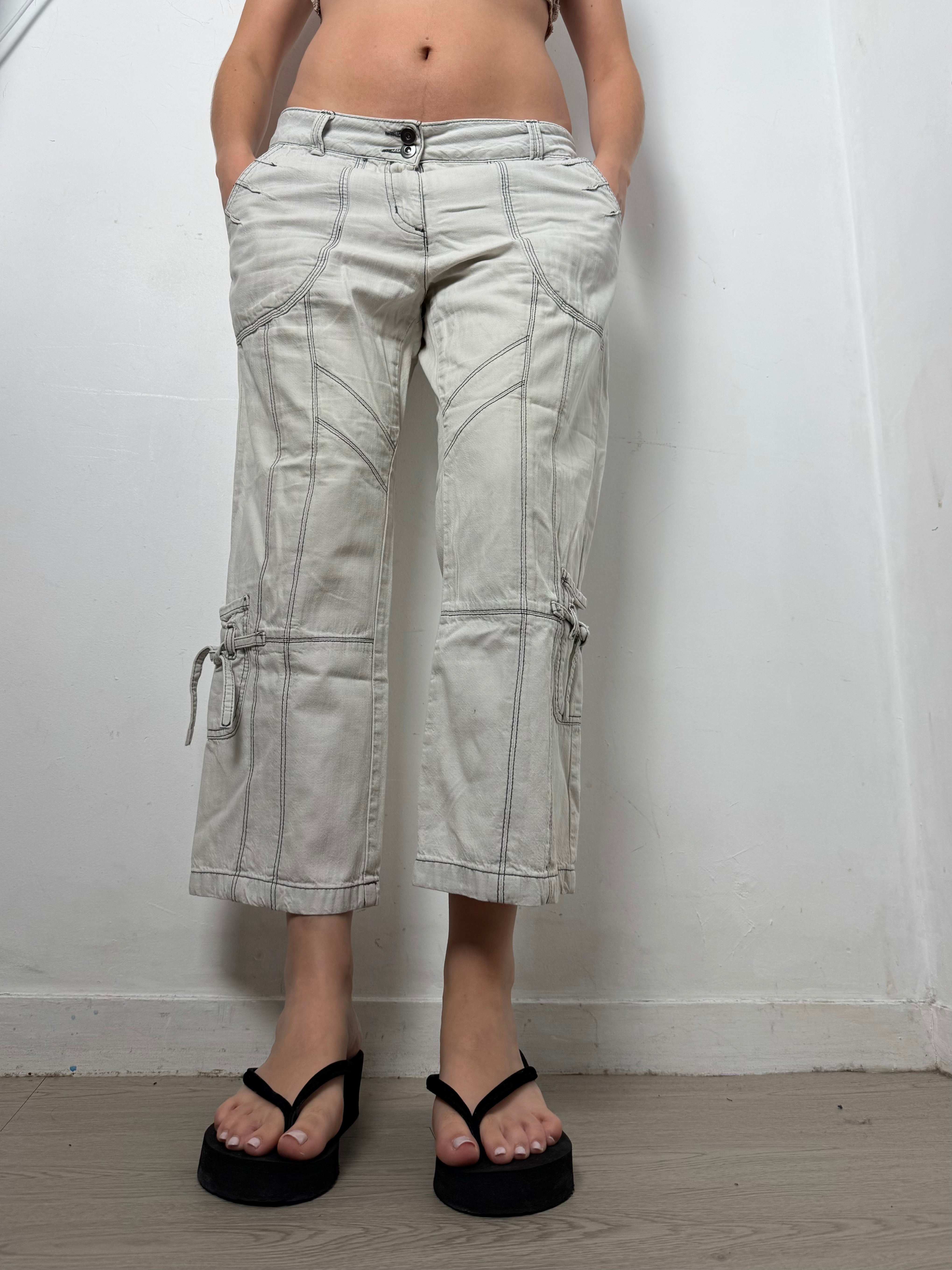 White low rise baggy capri pants (XL)