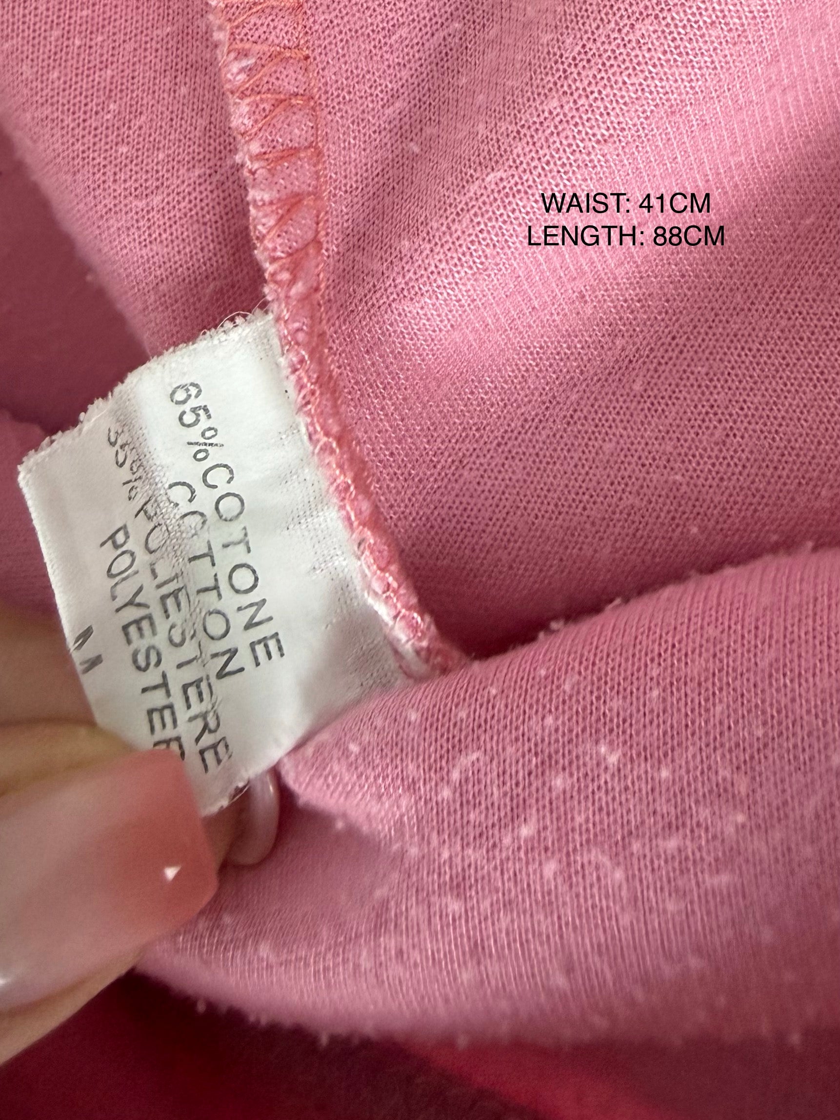 Pink low rise capri activewear pants (M)
