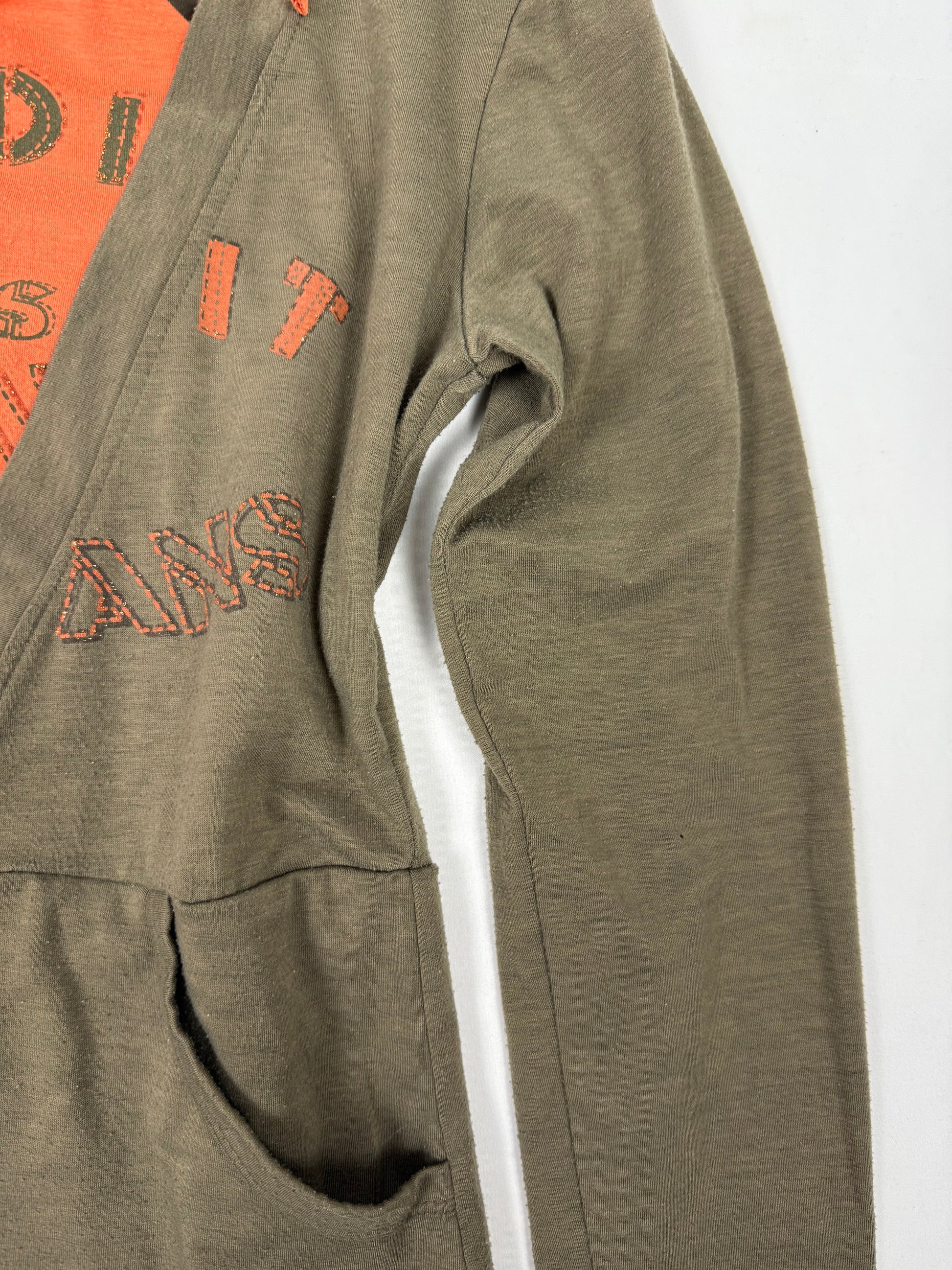 Khaki graphic print long sleeves top (S/M)