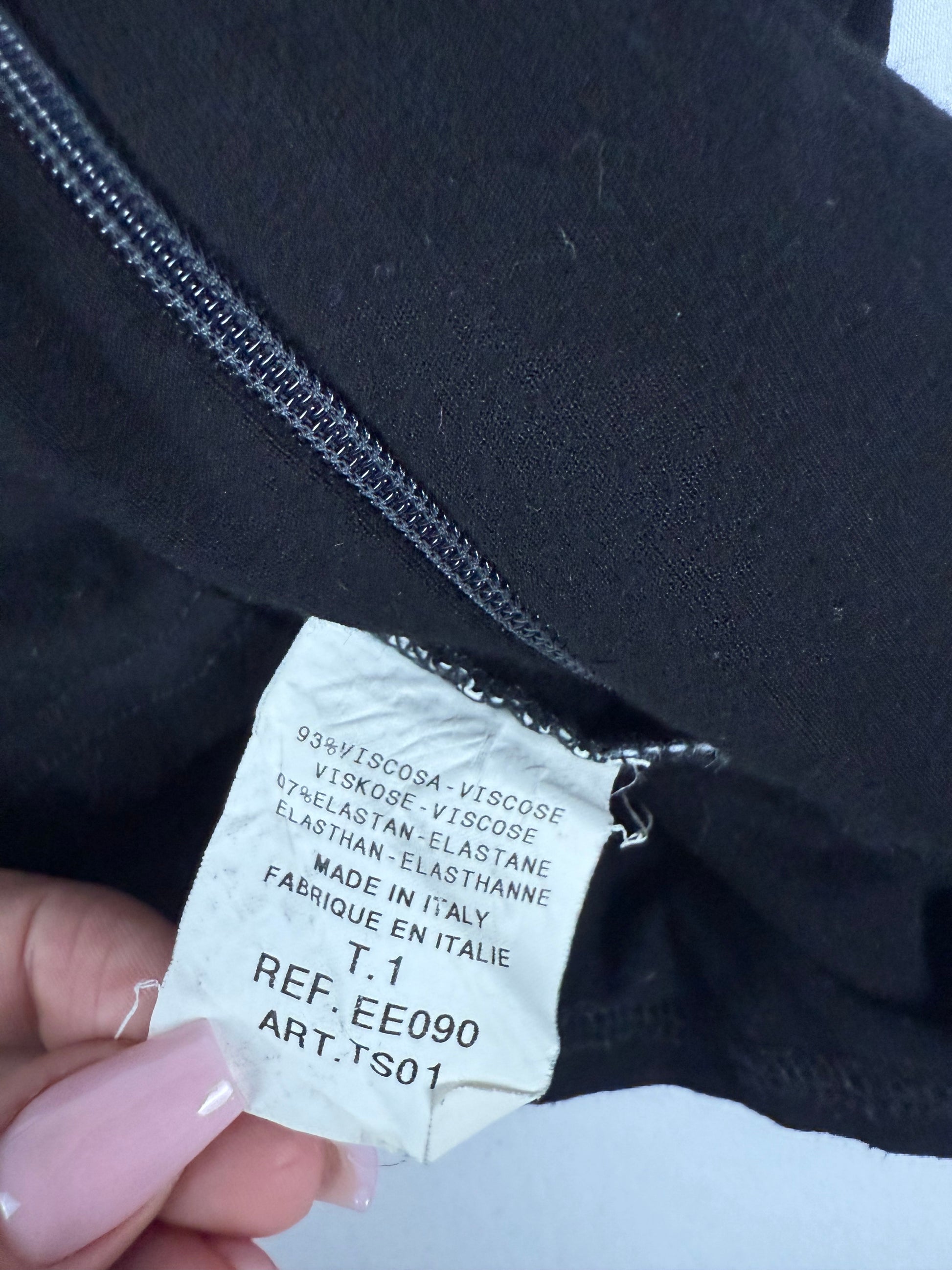 Black zip up tight fit long sleeves top (S)