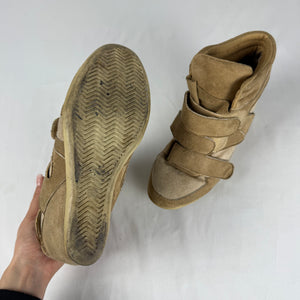 Beige wedge heels sneakers (38)