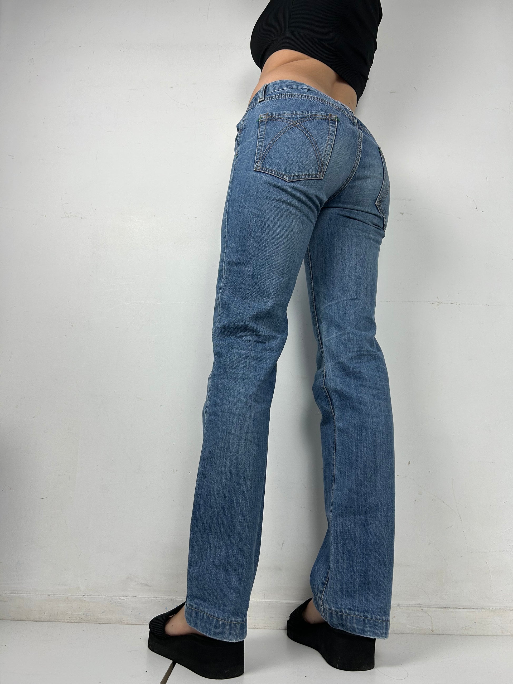 Blue denim low rise baggy pants (S)