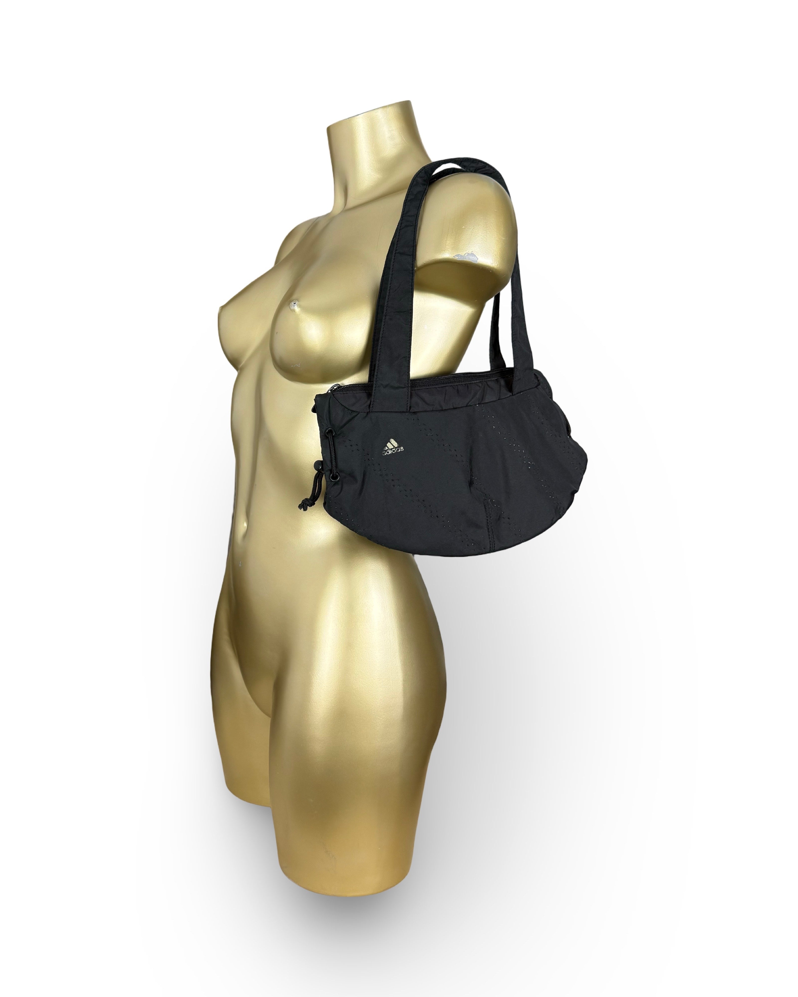 Black activewear logo shoulder bag (29x15cm)
