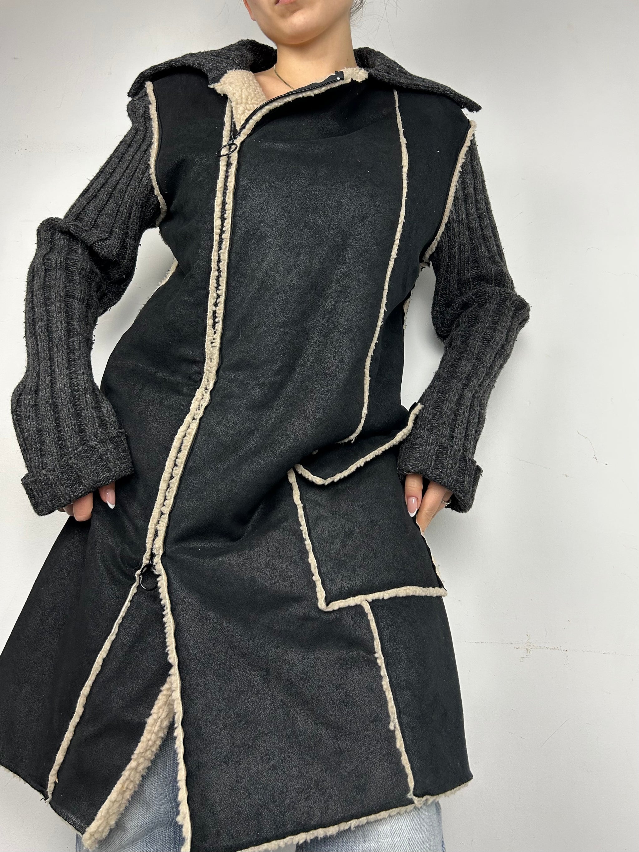 Grey bi fabric suede knit trench coat (M/L)