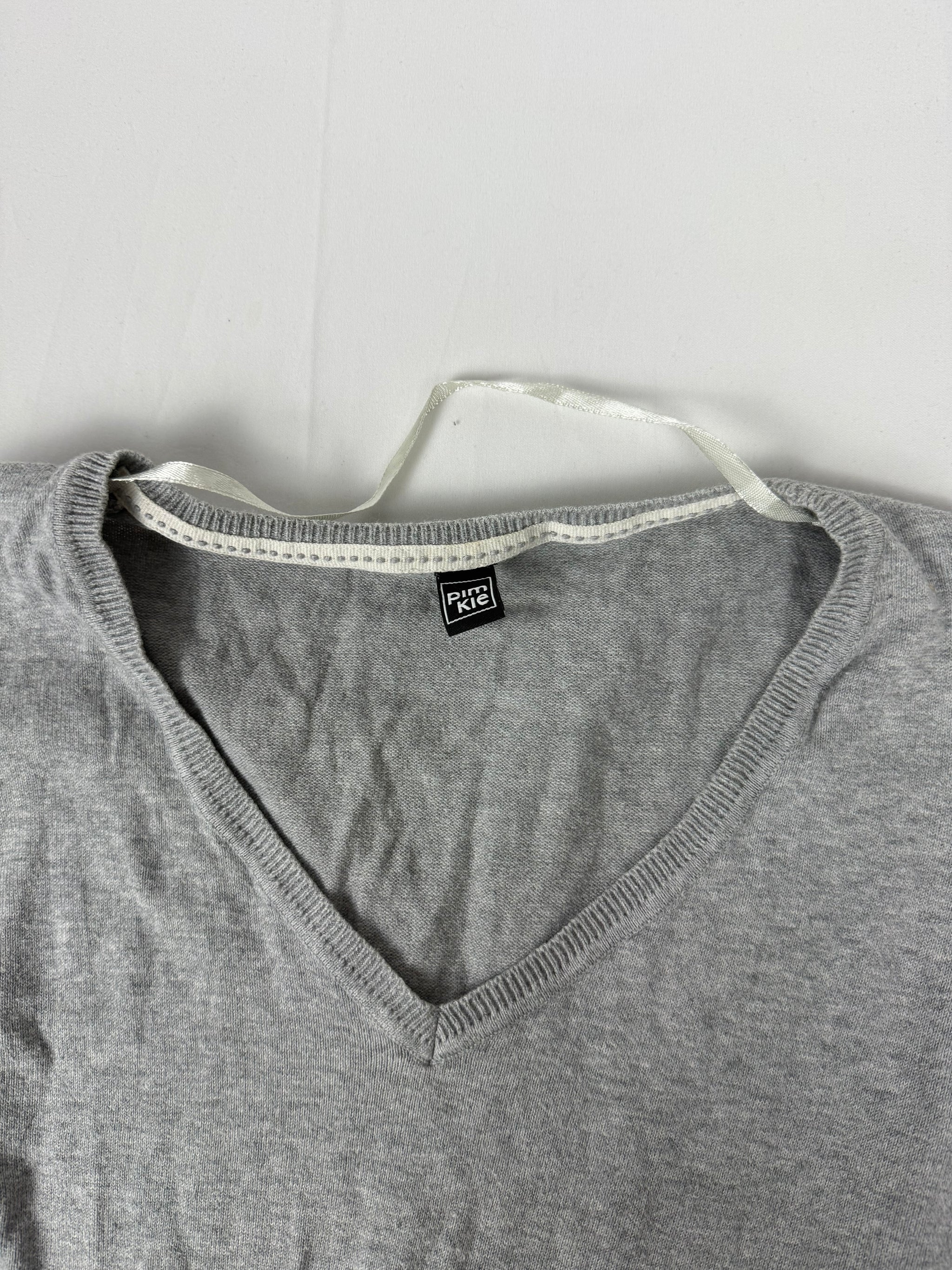 Grey V neck jumper (M)