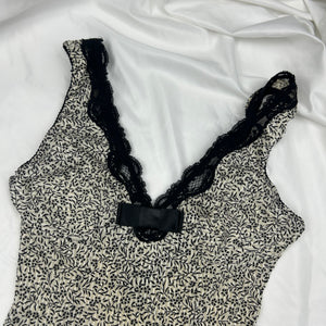 Beige lace detail body top (S)