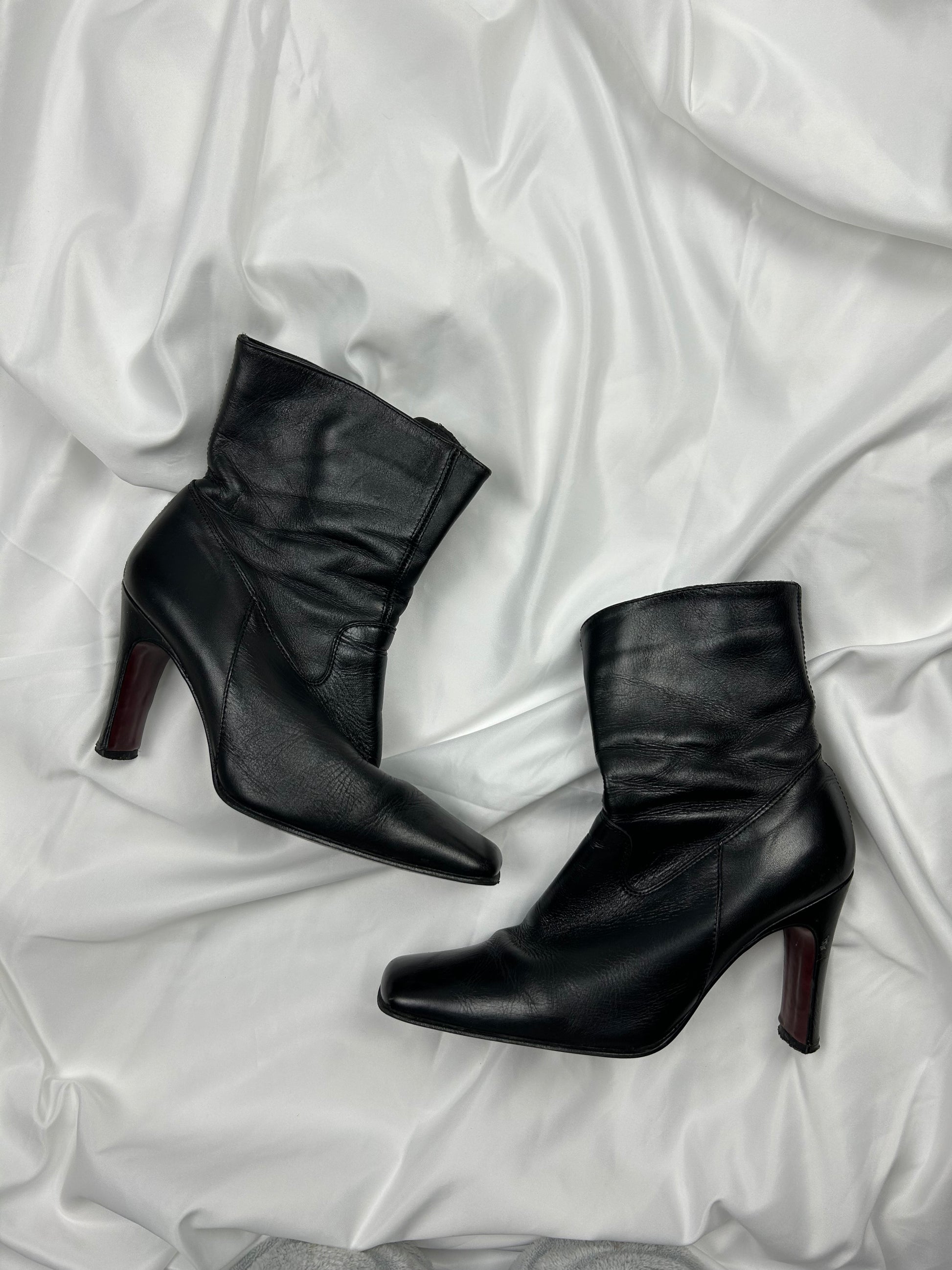 Black real leather heels boots (37)