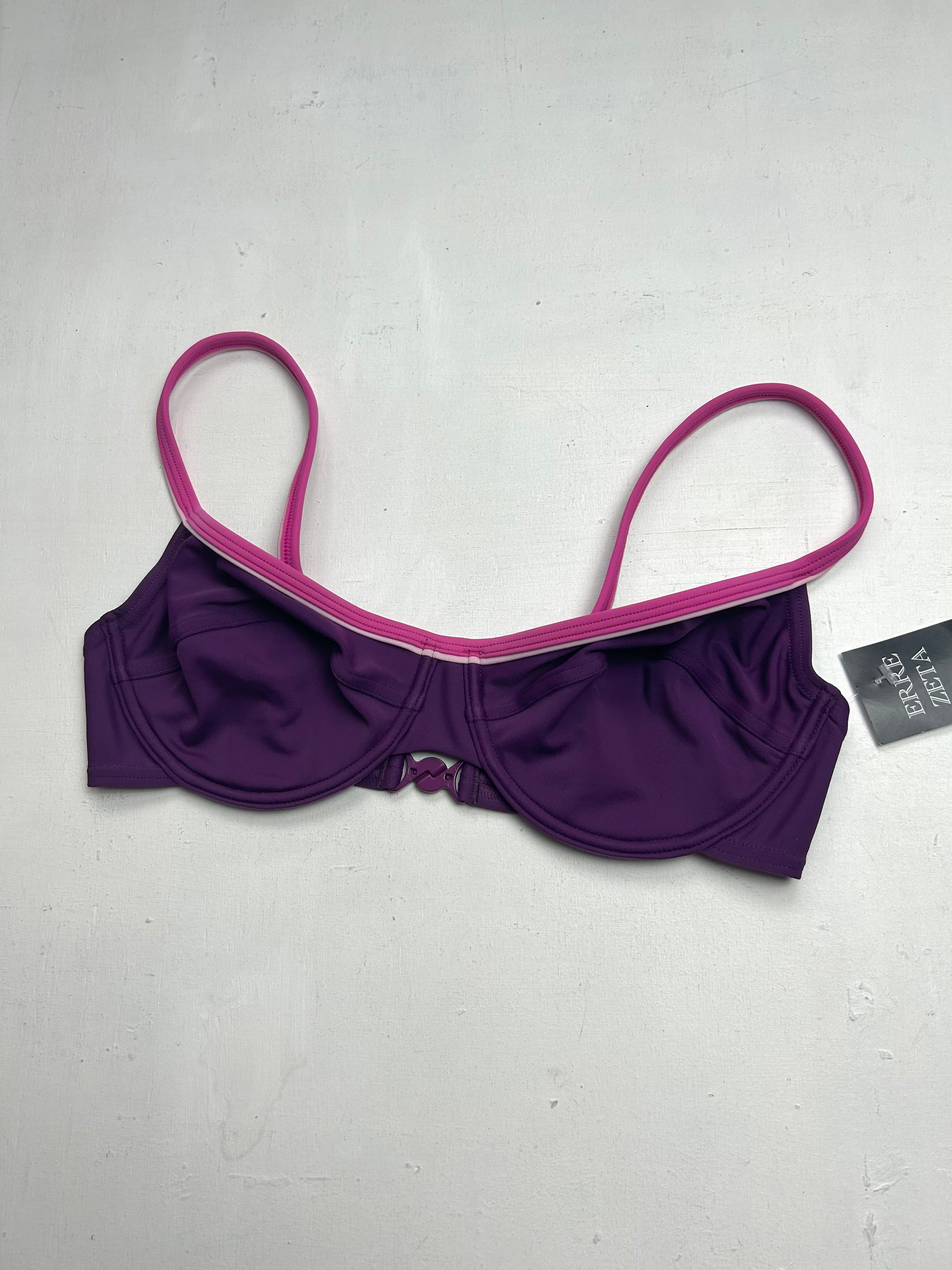 Purple sporty bikini top (M)