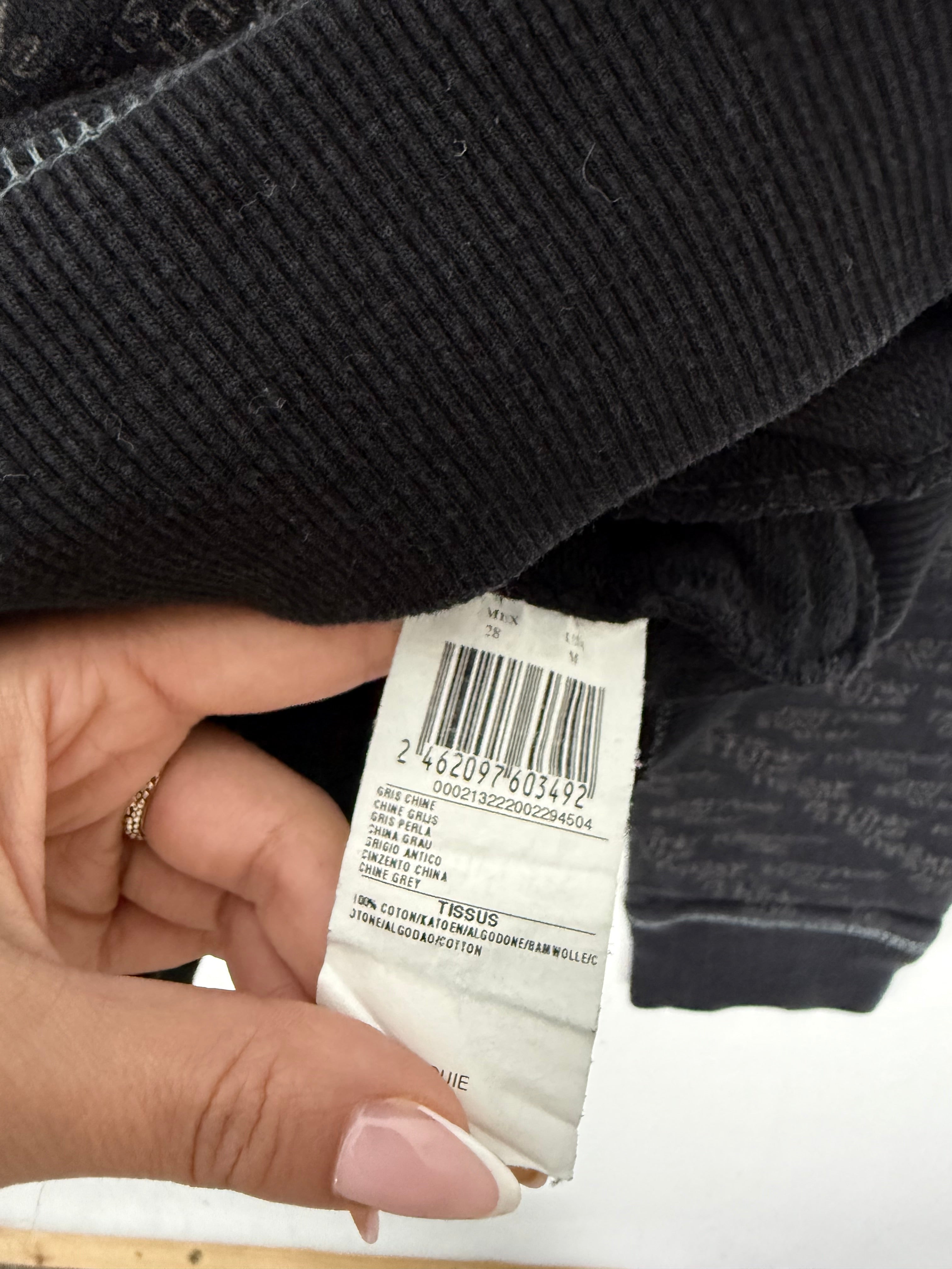 Black graphic hoodie (S)
