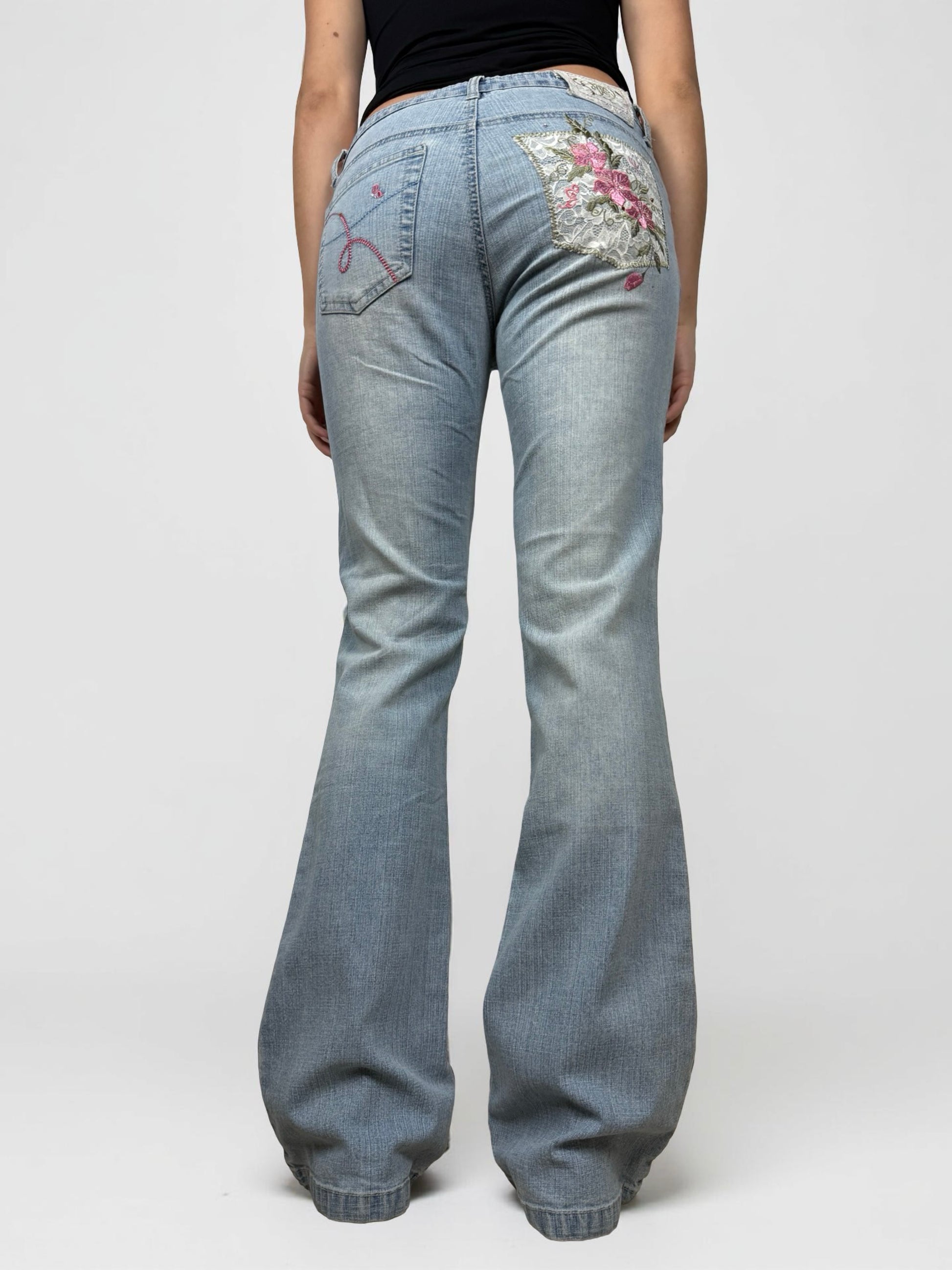 Blue denim low rise embroidered flared pants (S/M)