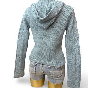 Baby blue knitted hooded jumper (M/L)