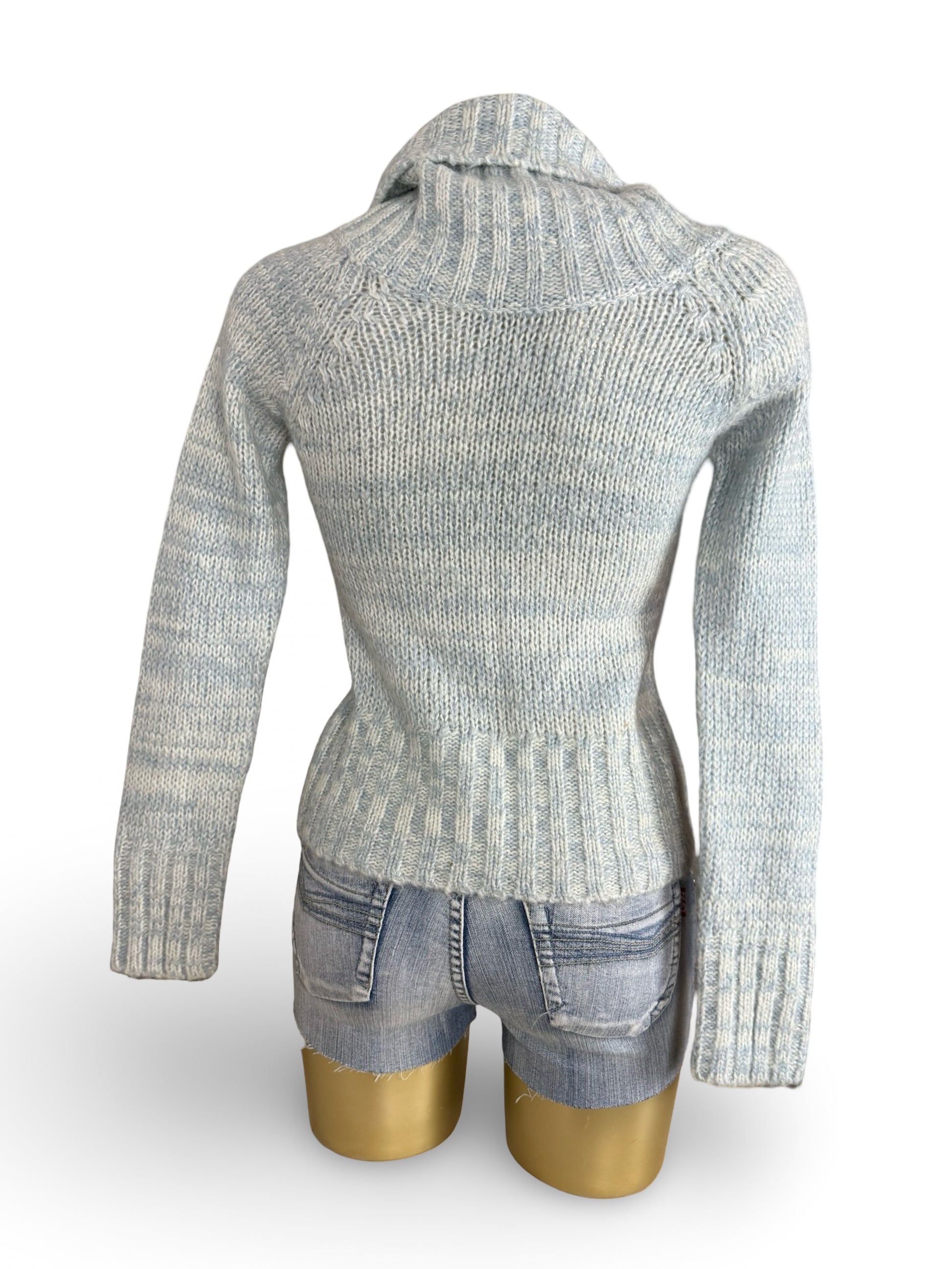 Baby blue turtleneck jumper (S)