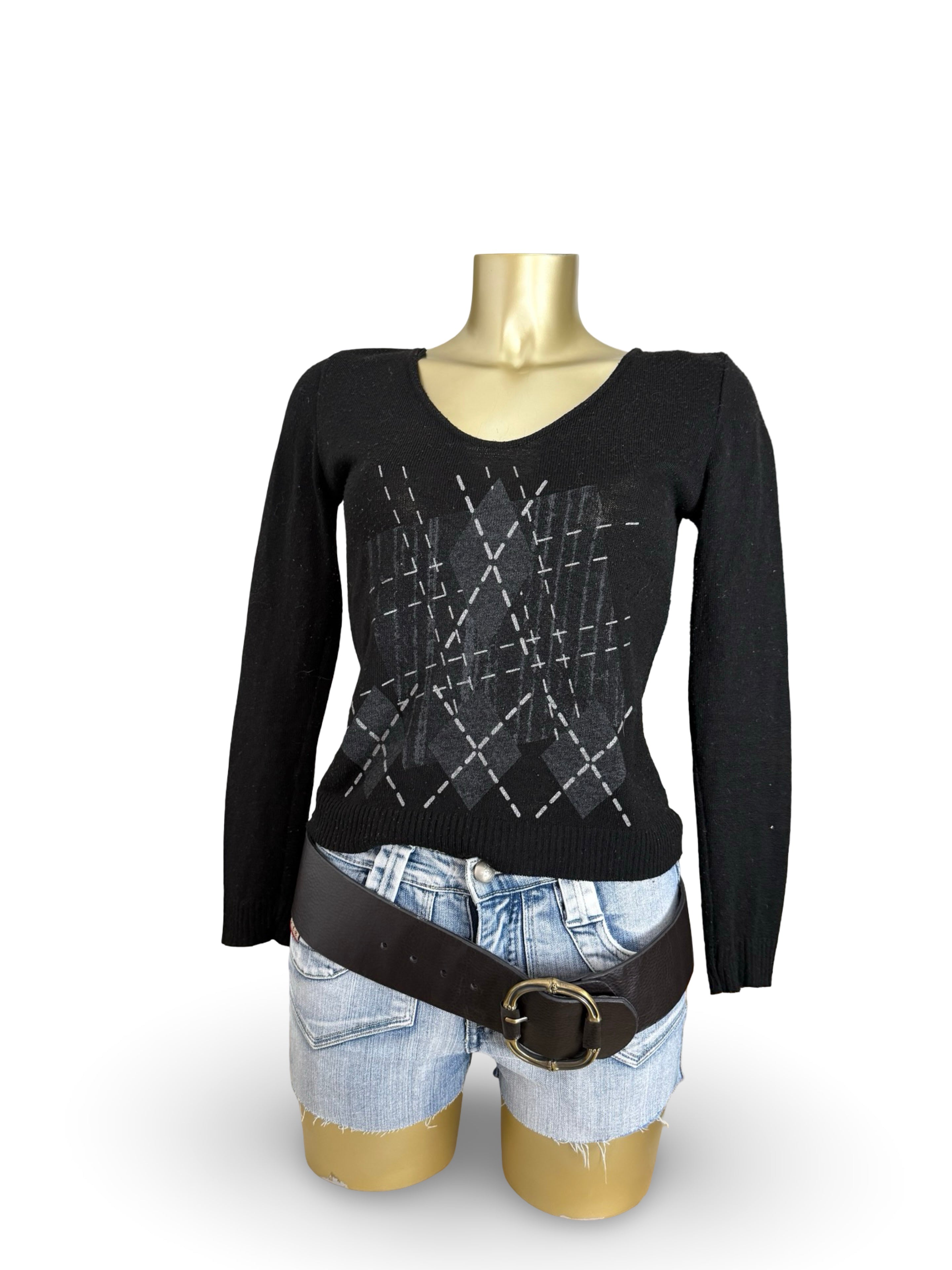 Black graphic V neck jumper (M)