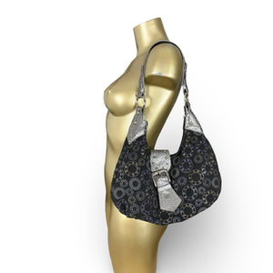 Black buckle shoulder bag (20x37 cm)