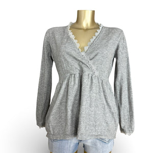 Grey wrapped embroidered jumper (S/M)