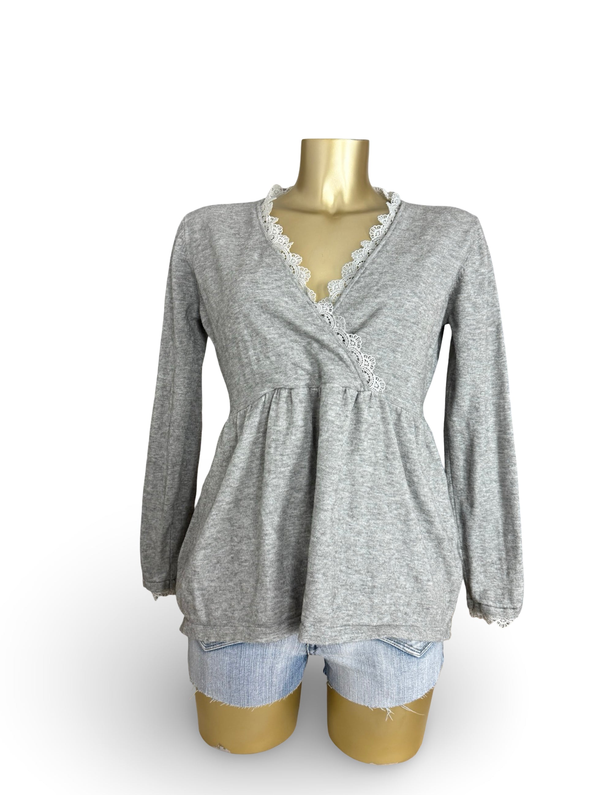 Grey wrapped embroidered jumper (S/M)
