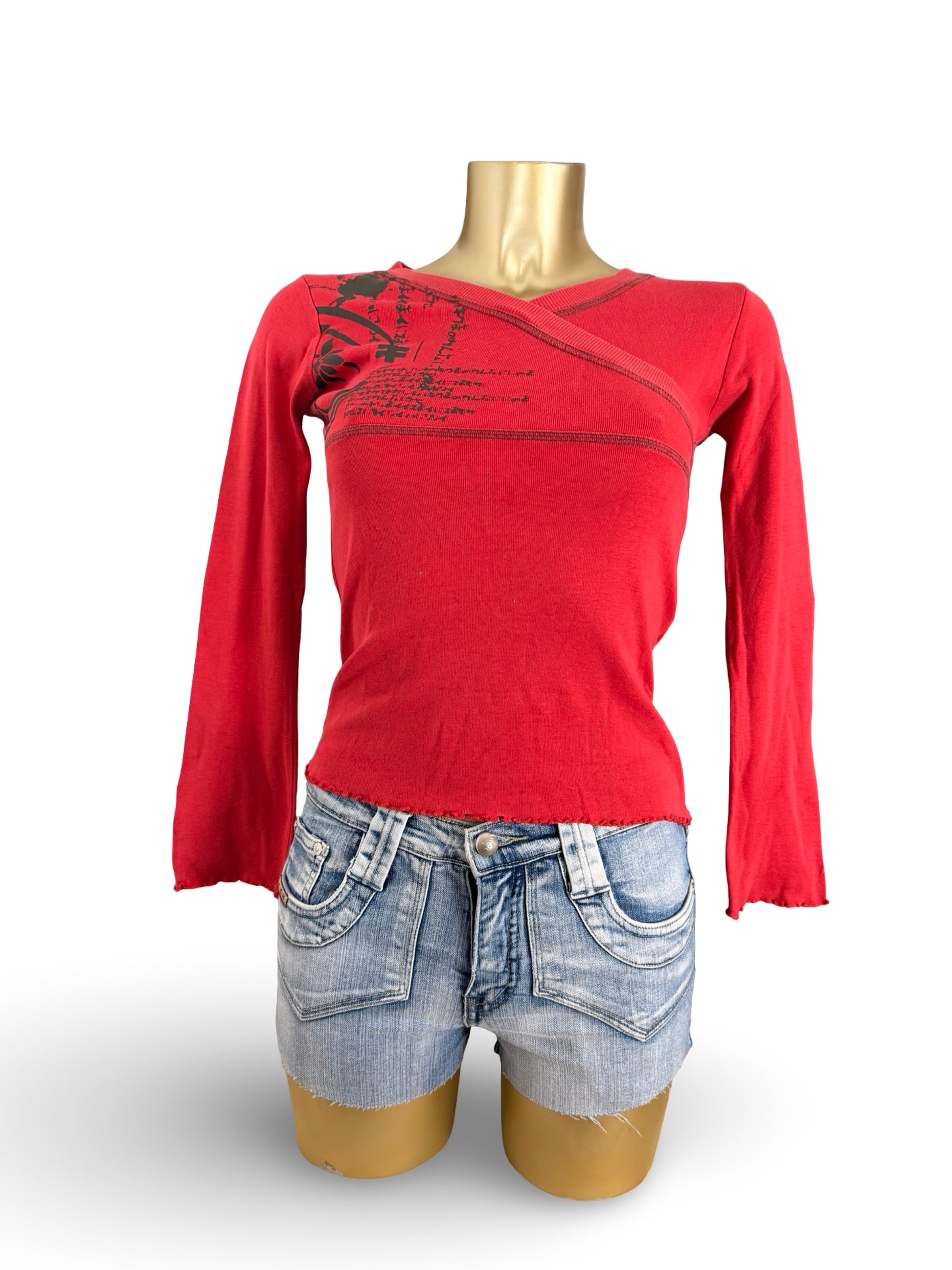 Cotton graphic tight fit long sleeves top (XS)