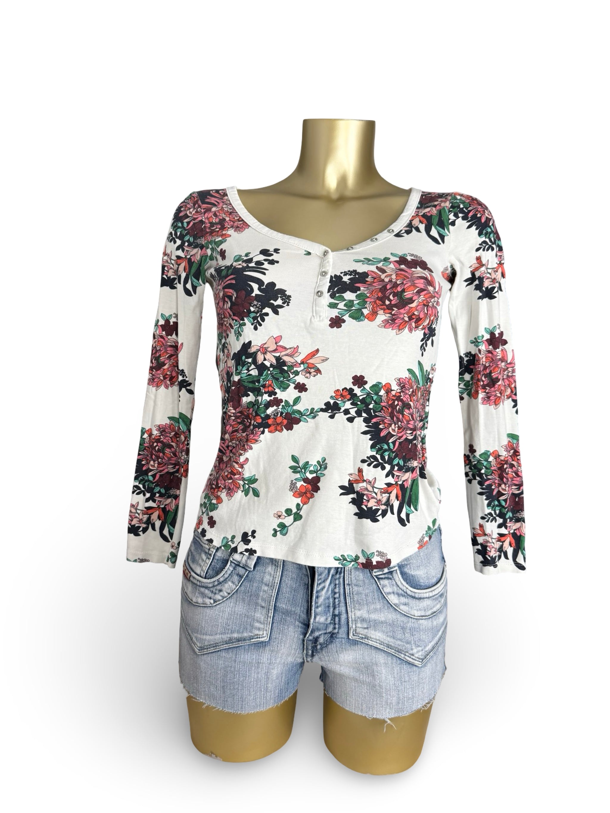 White floral tight fit cotton long sleeves top (S)