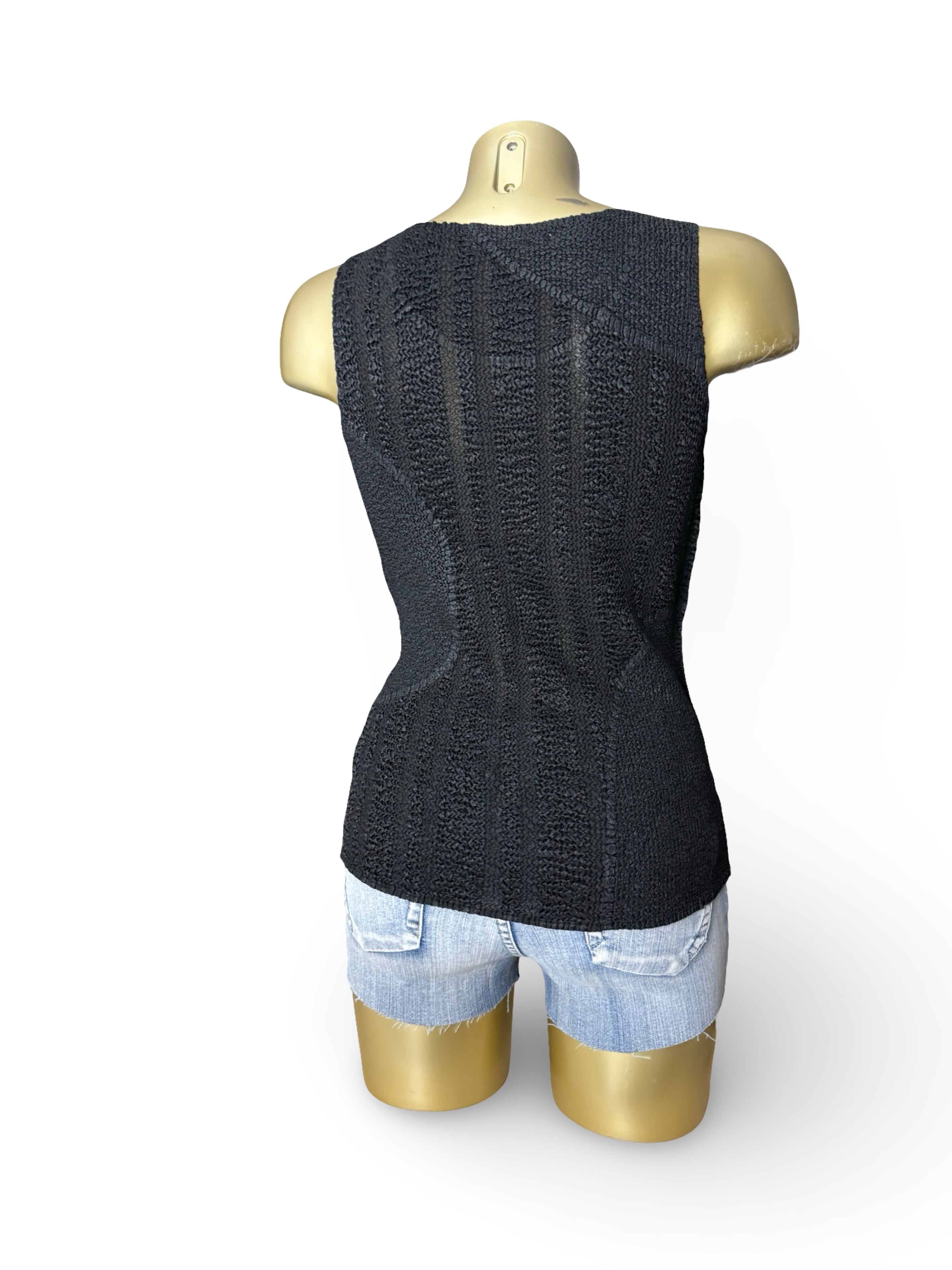 Black stretchy knitted tank top (M)