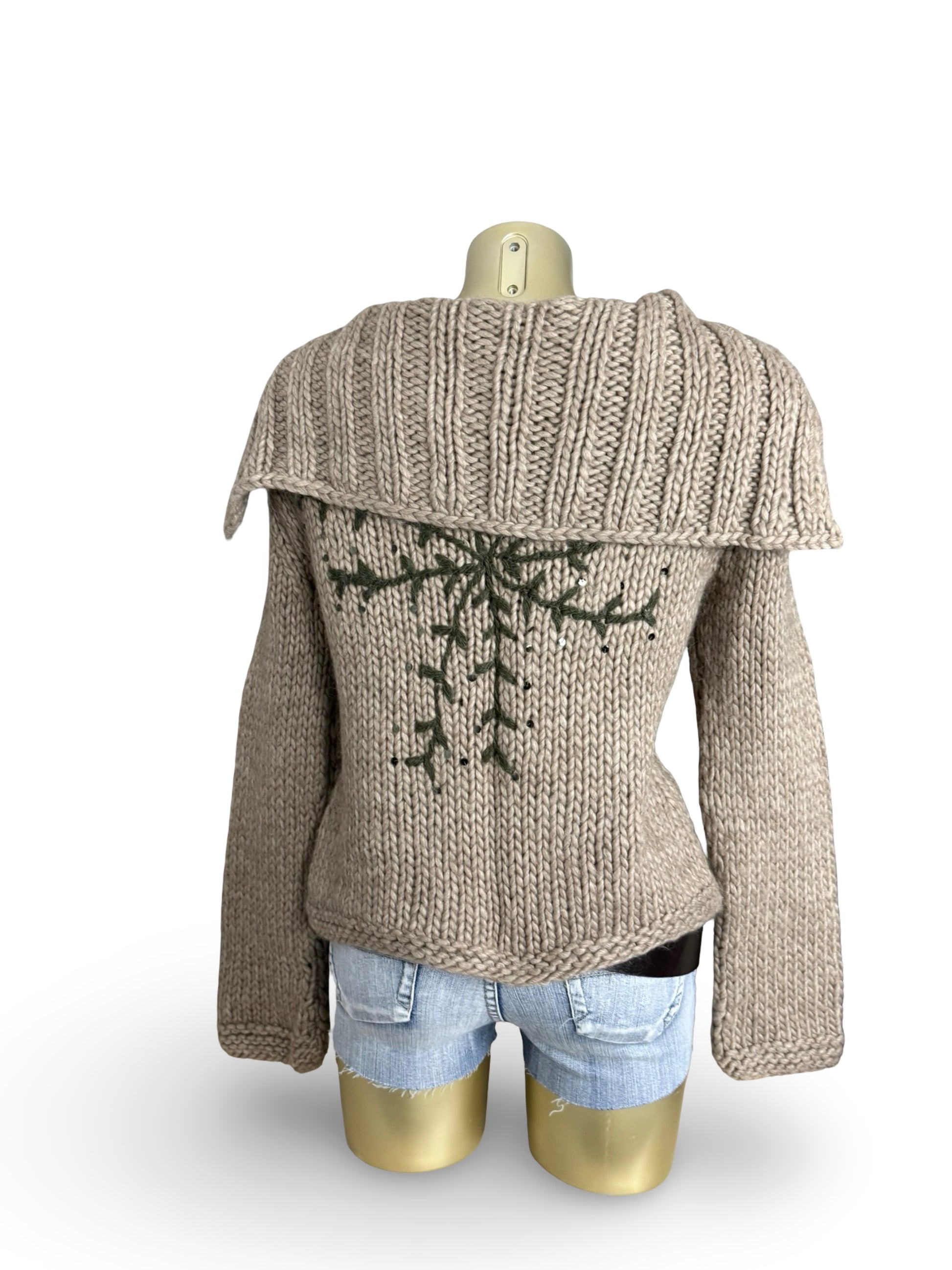 Beige wool cardigan jumper (One size)