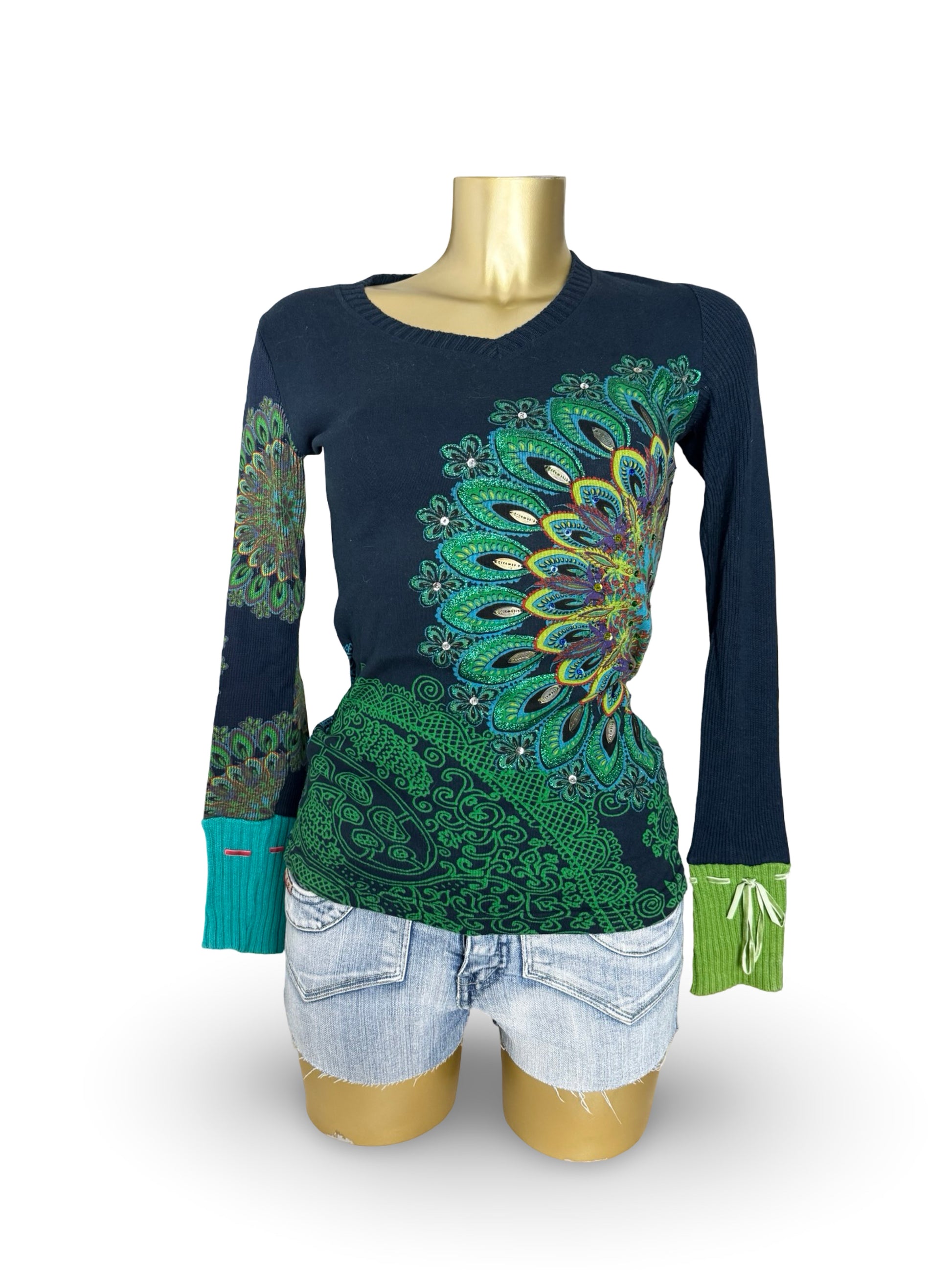 Navy graphic V neck jumper (XS/S)