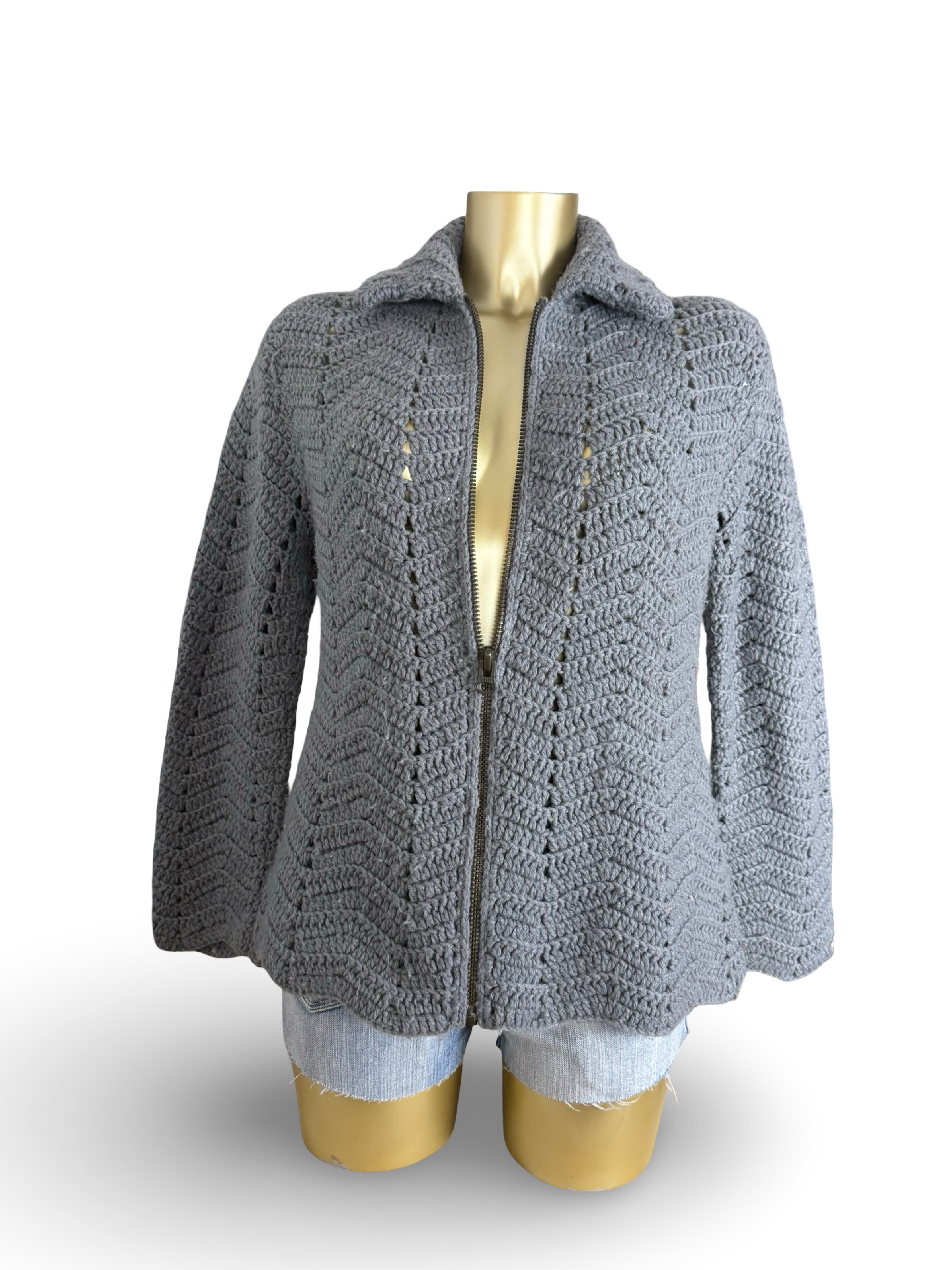 Grey crochet zip up jumper jacket (XL)