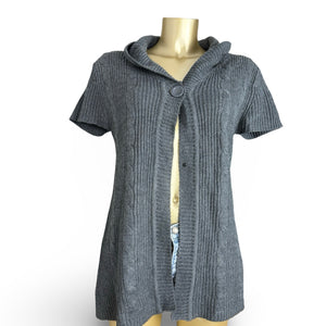 Grey shorts sleeves cardigan jumper (XL)