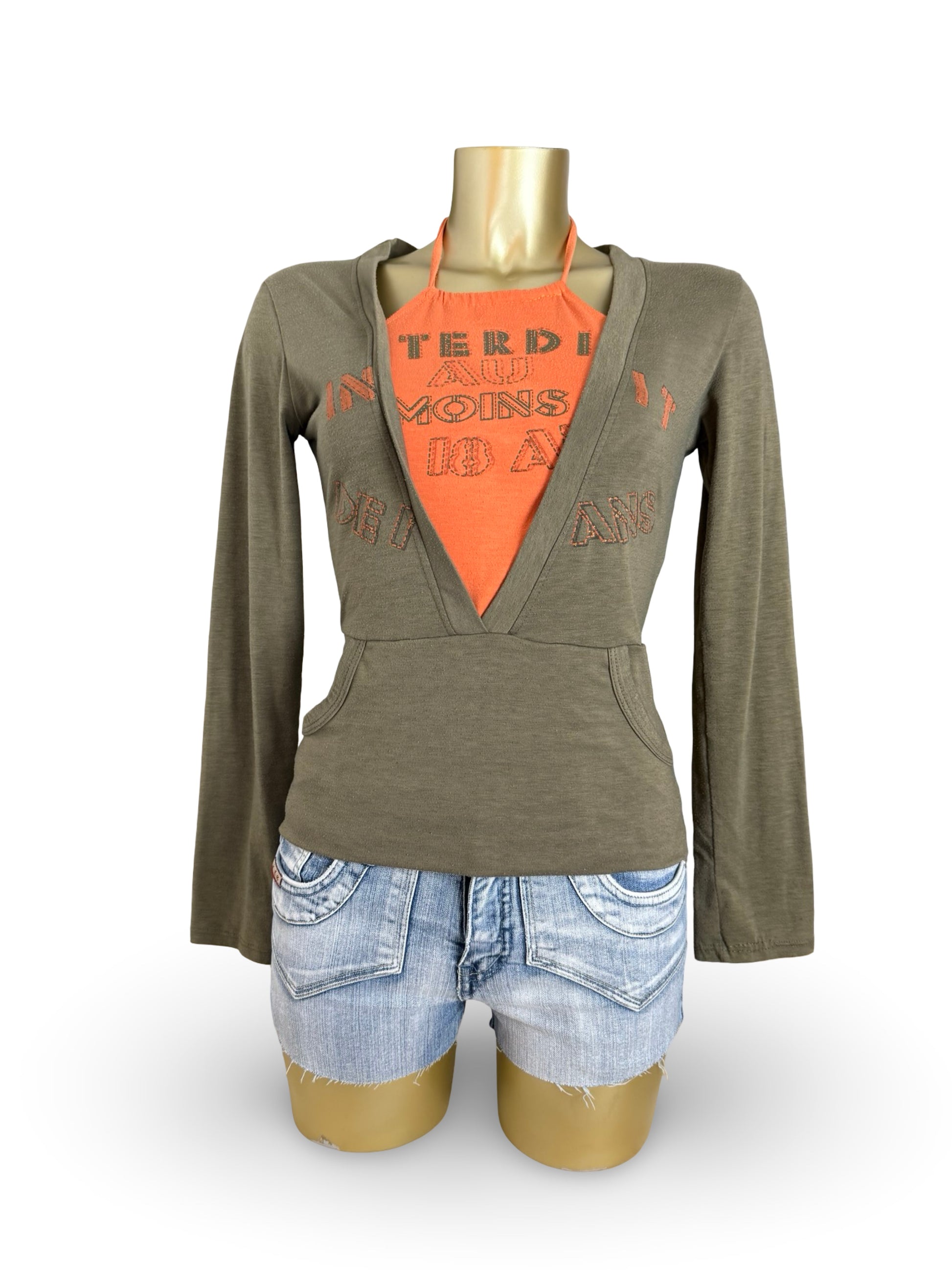 Khaki graphic print long sleeves top (S/M)