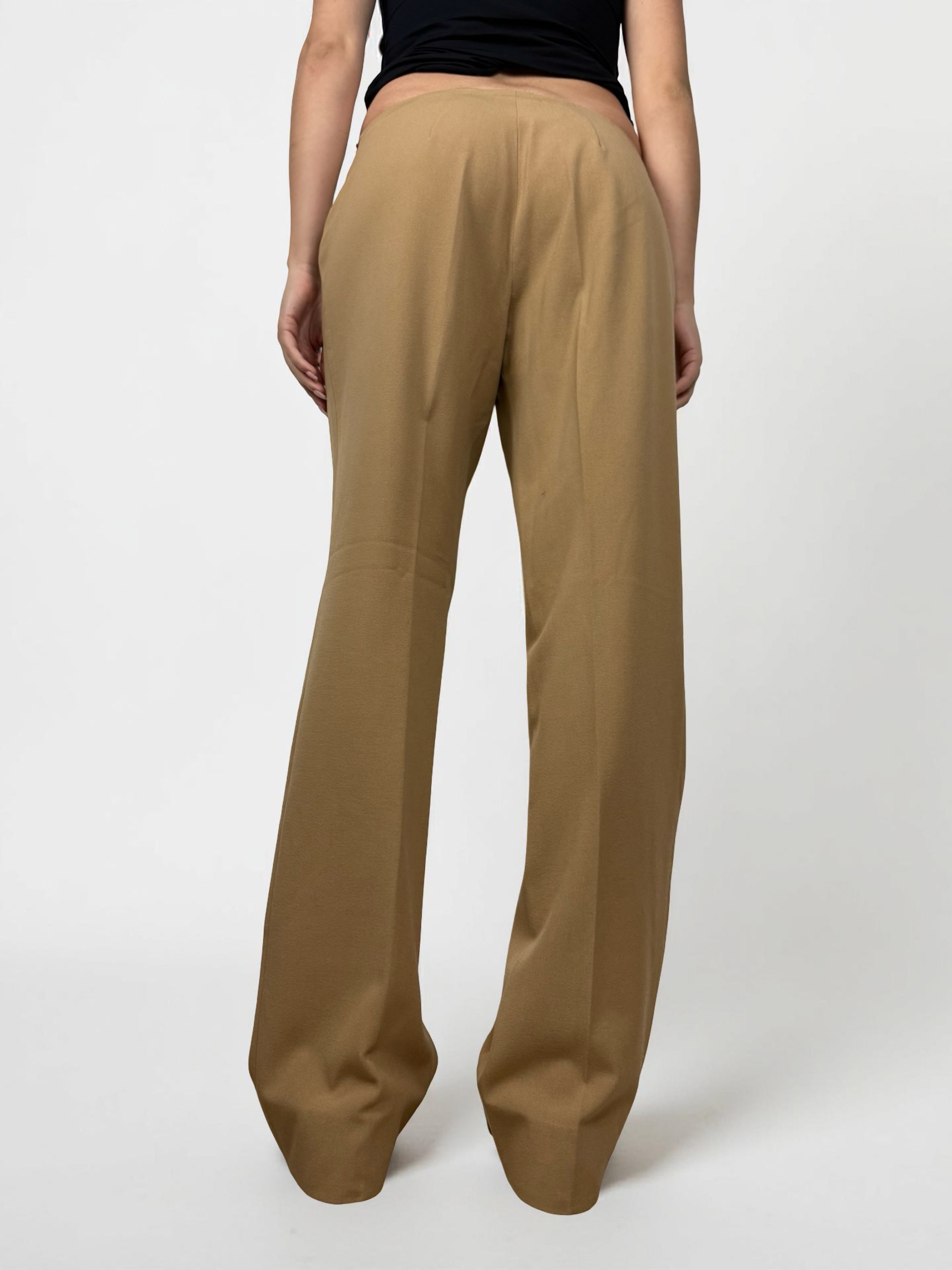 Beige office siren low rise flare pants (L)
