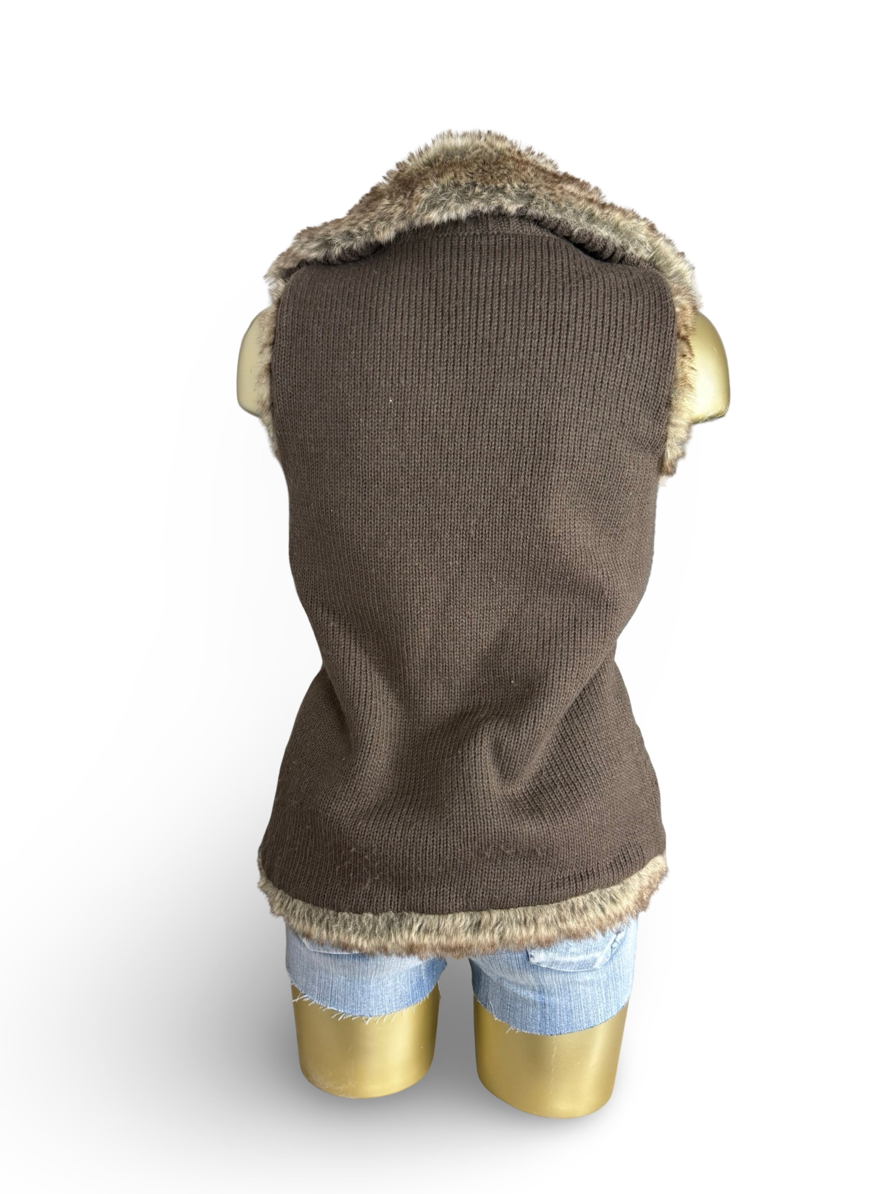 Khaki faux fur knitted sleeveless jacket (S)