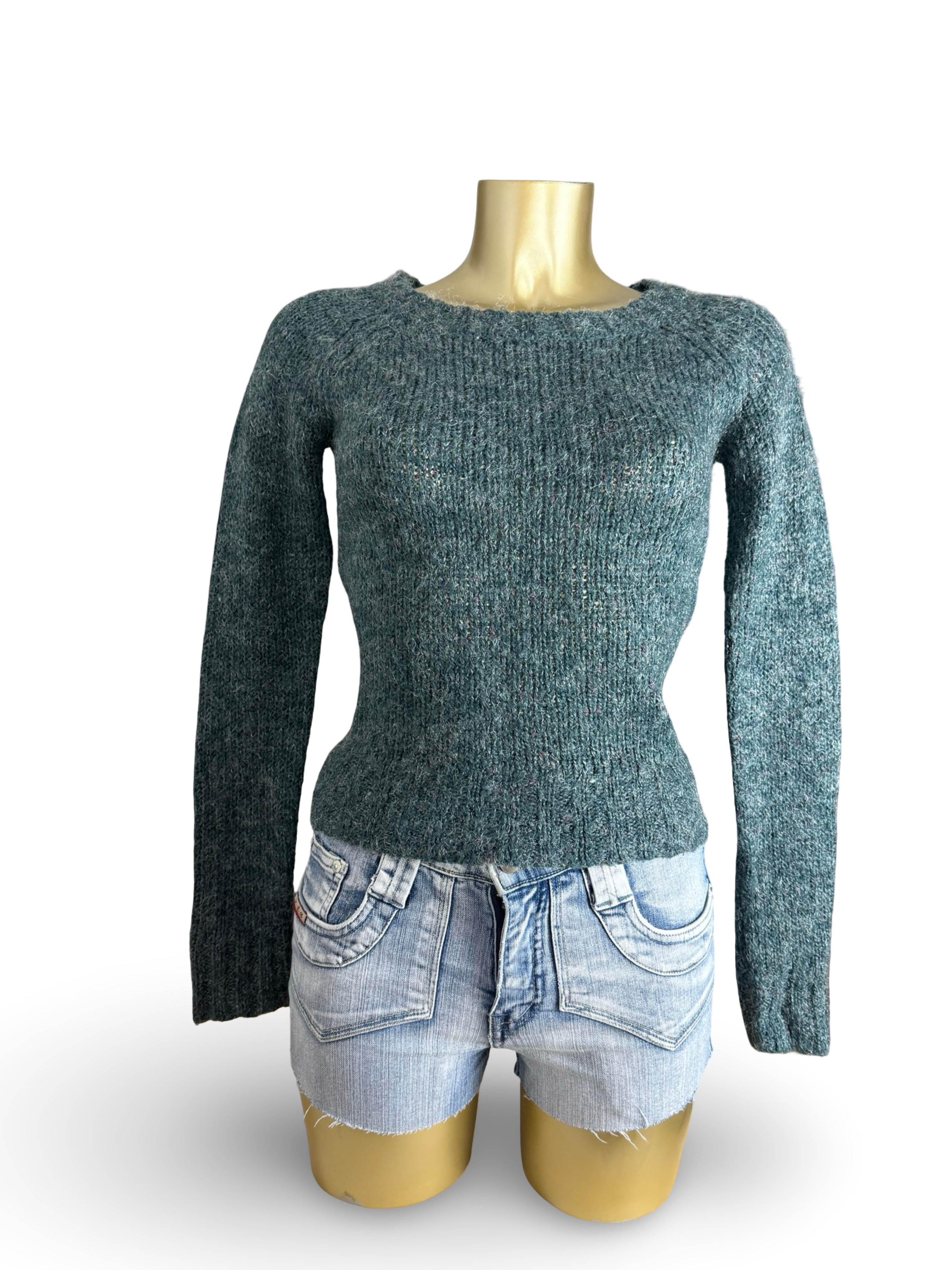 Green tight fit jumper (S)