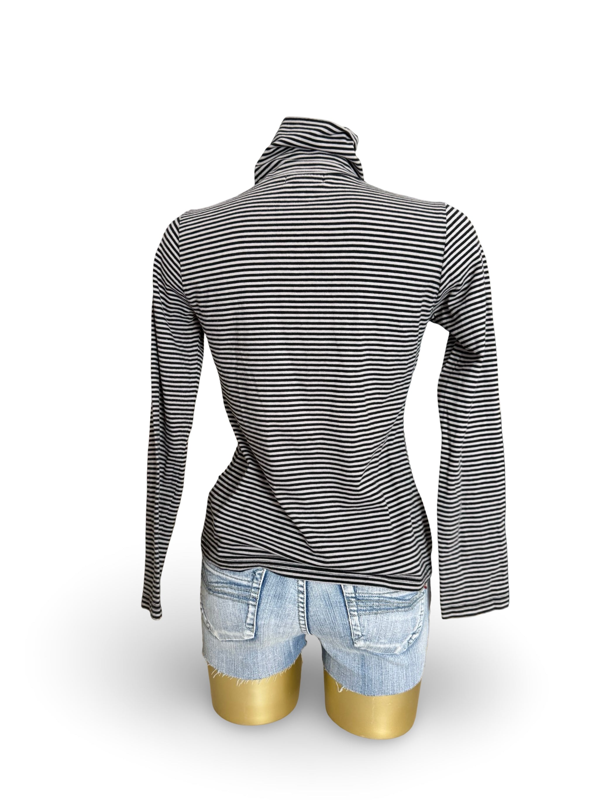 Beige striped long sleeves top (L)