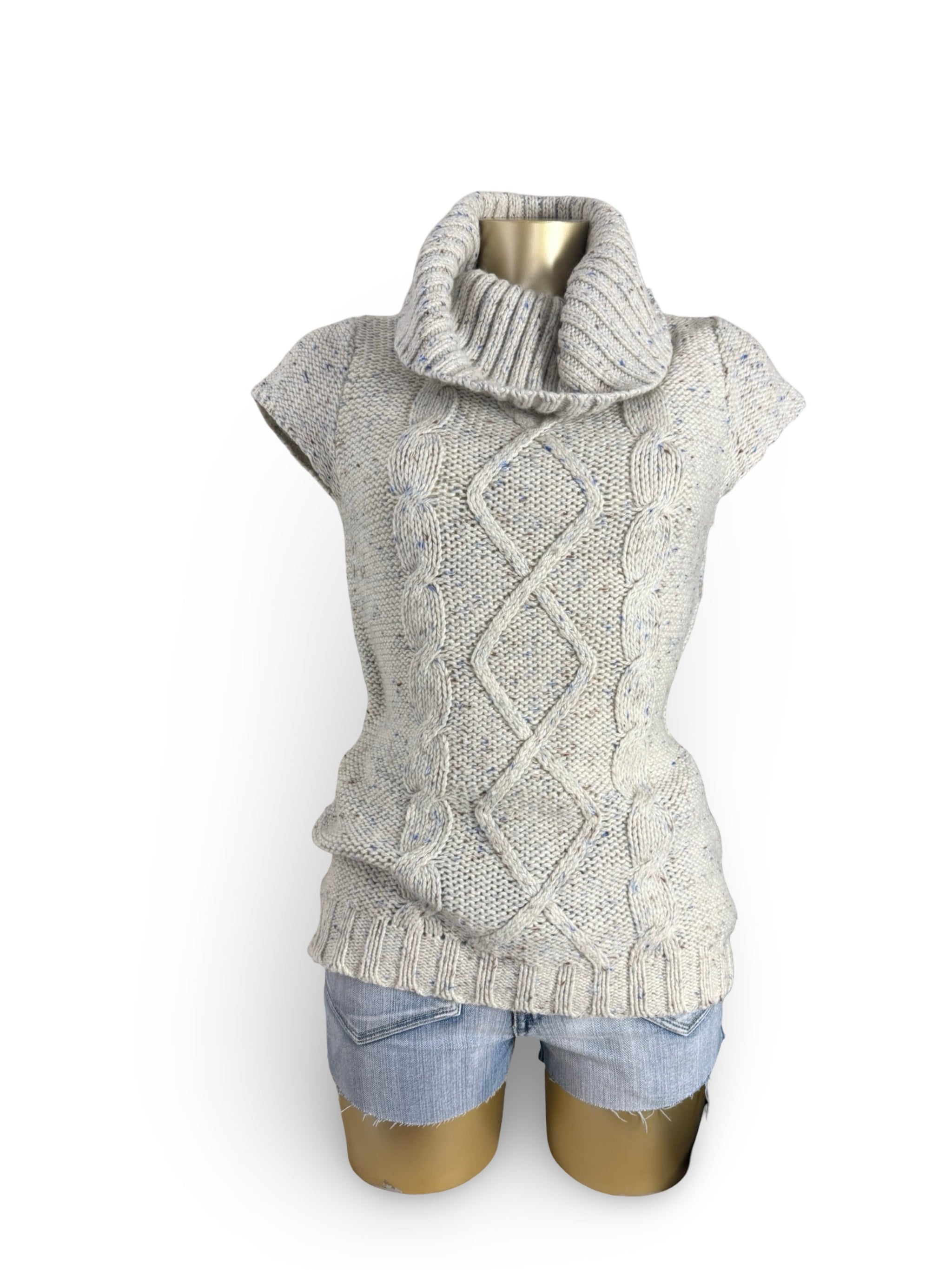 Grey turtleneck sleeveless jumper (S/M)