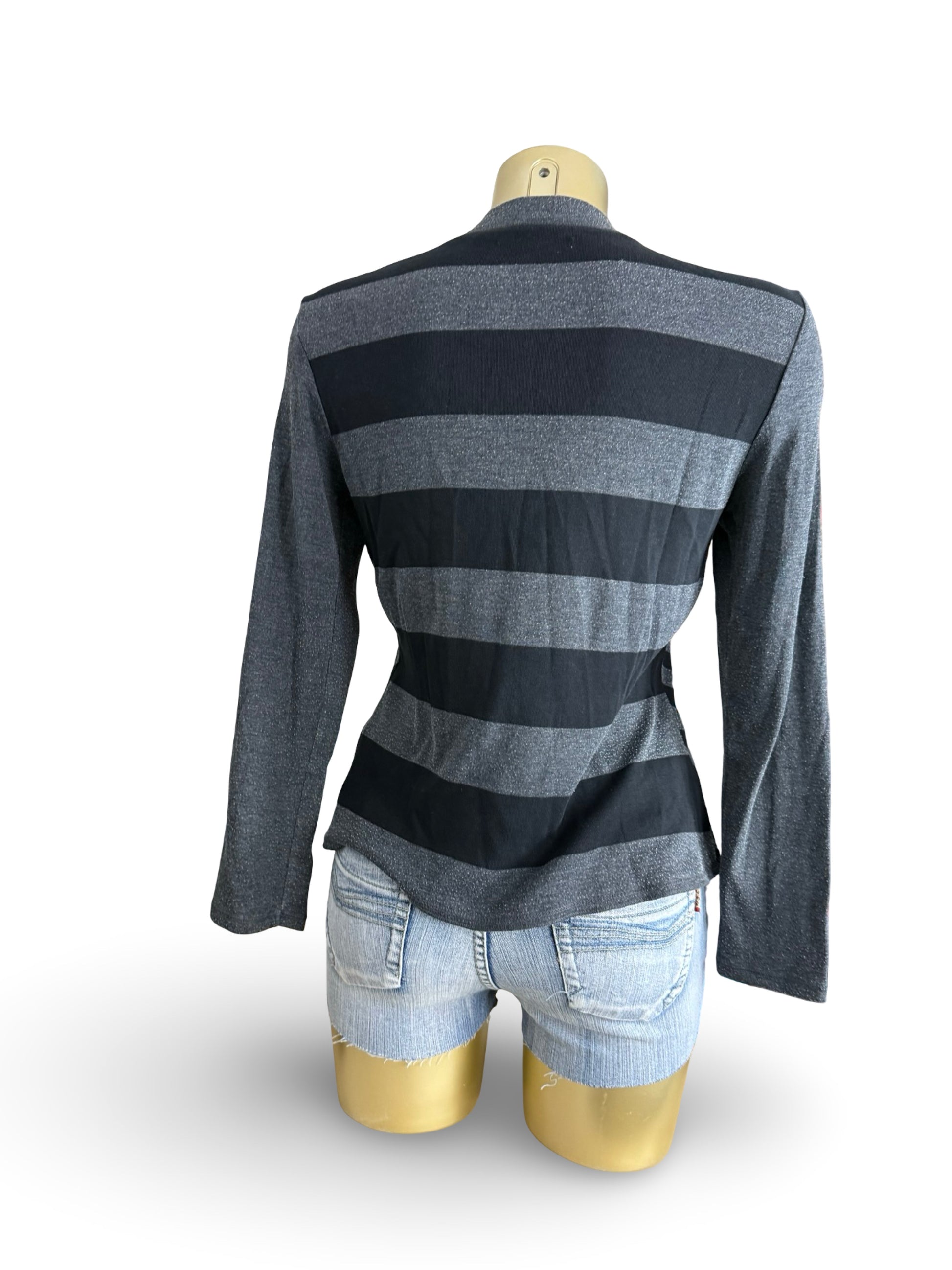 Grey V neck striped long sleeves top (S/M)