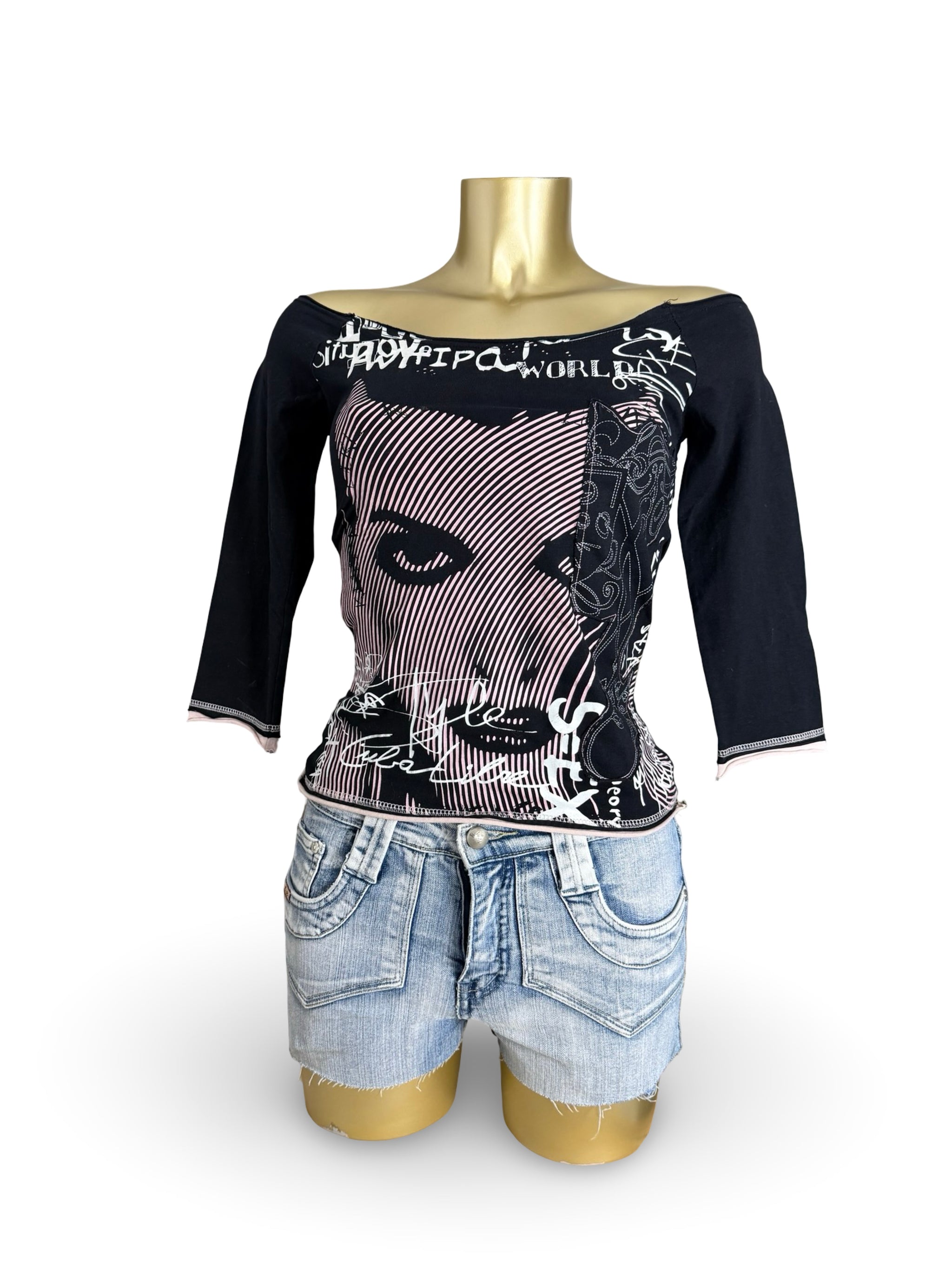 Black graphic cotton 3/4 sleeves top (M)