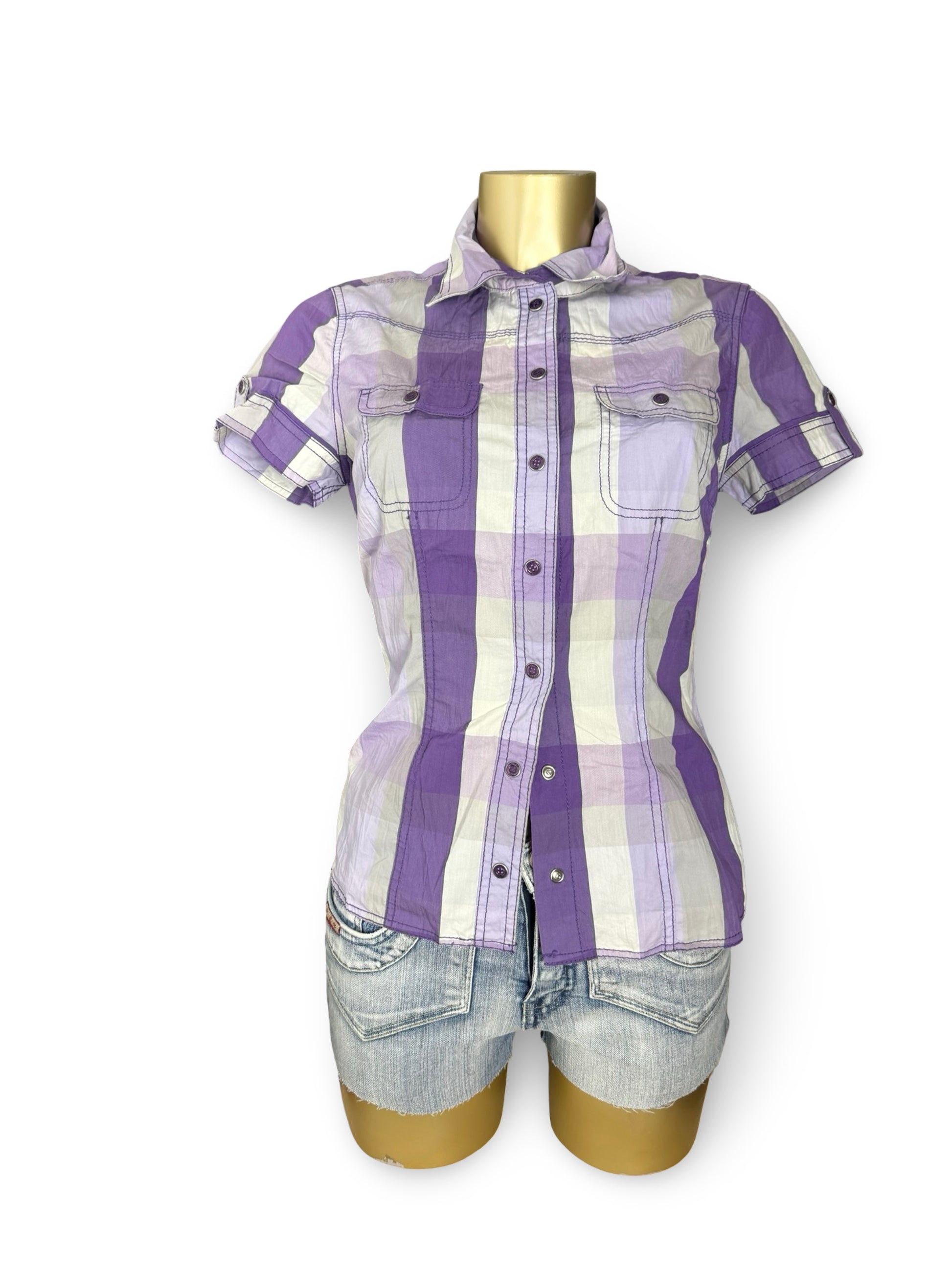 Purple check buttons up tee (L)